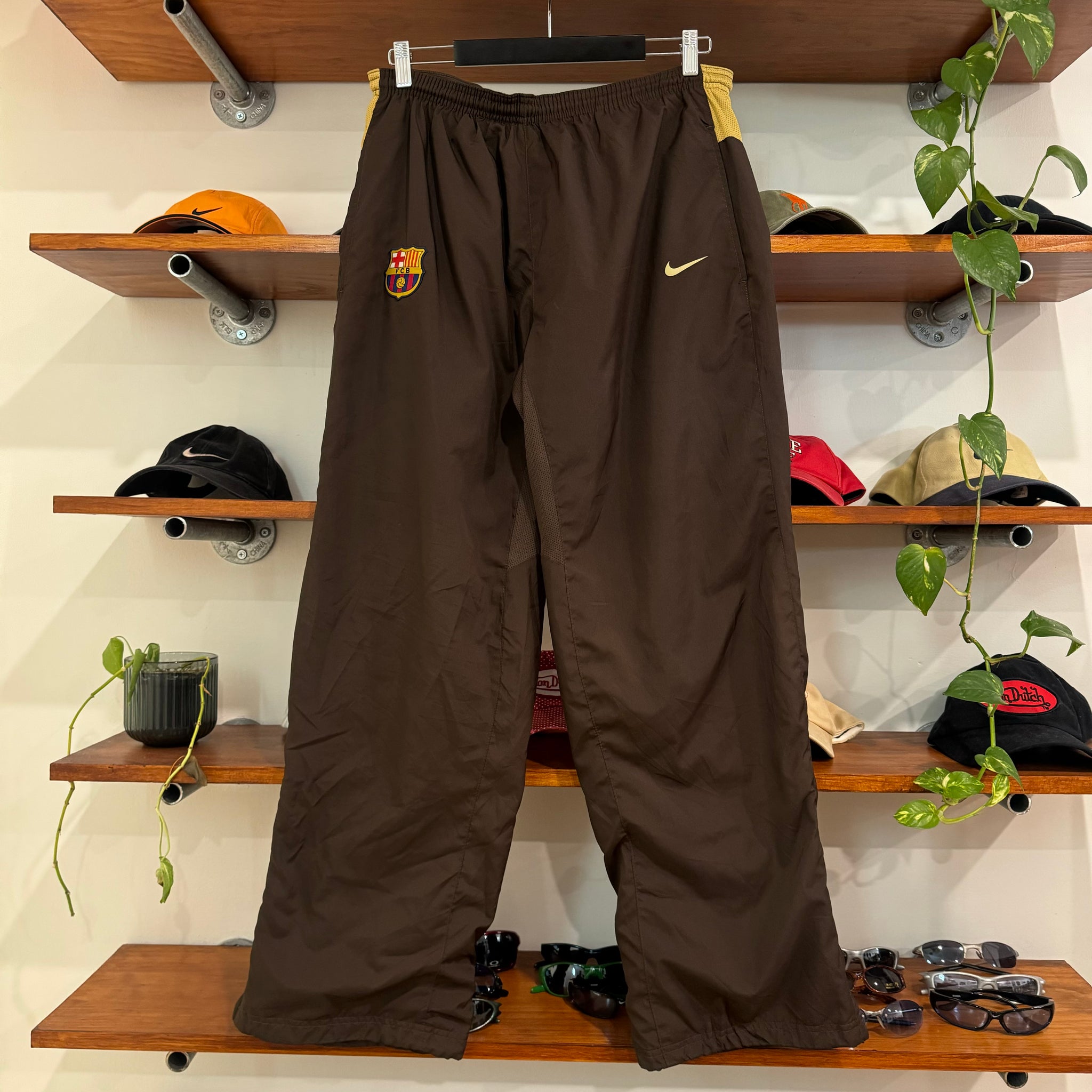 2000’S NIKE BARCELONA FC TRACK PANTS - M