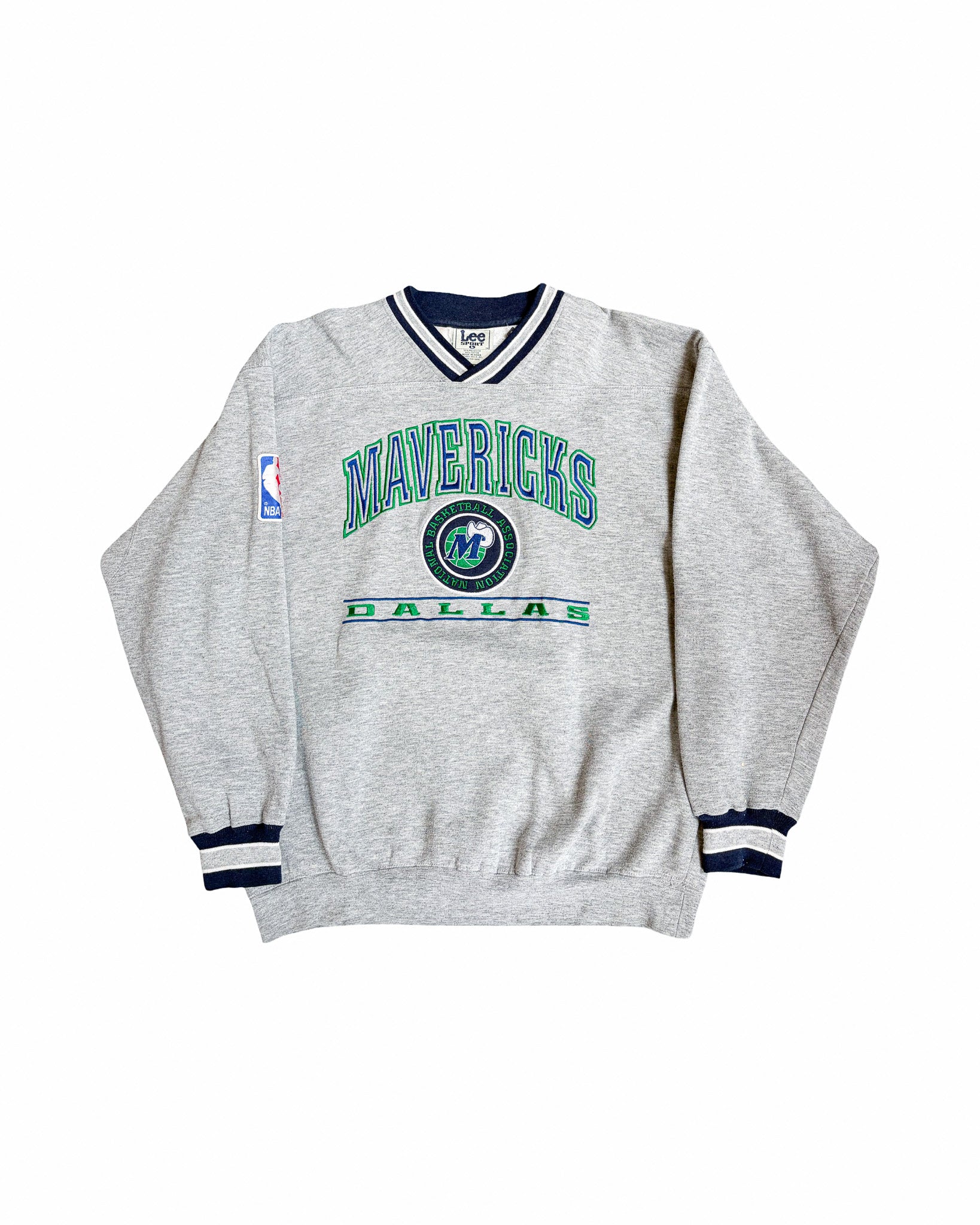 2000'S LEE SPORT DALLAS MAVERICKS EMBROIDERED SWEATSHIRT - L