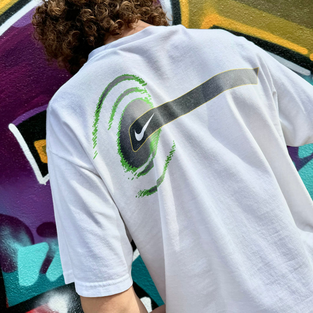 1990'S NIKE DOUBLE SIDED GRAPHIC TEE - L