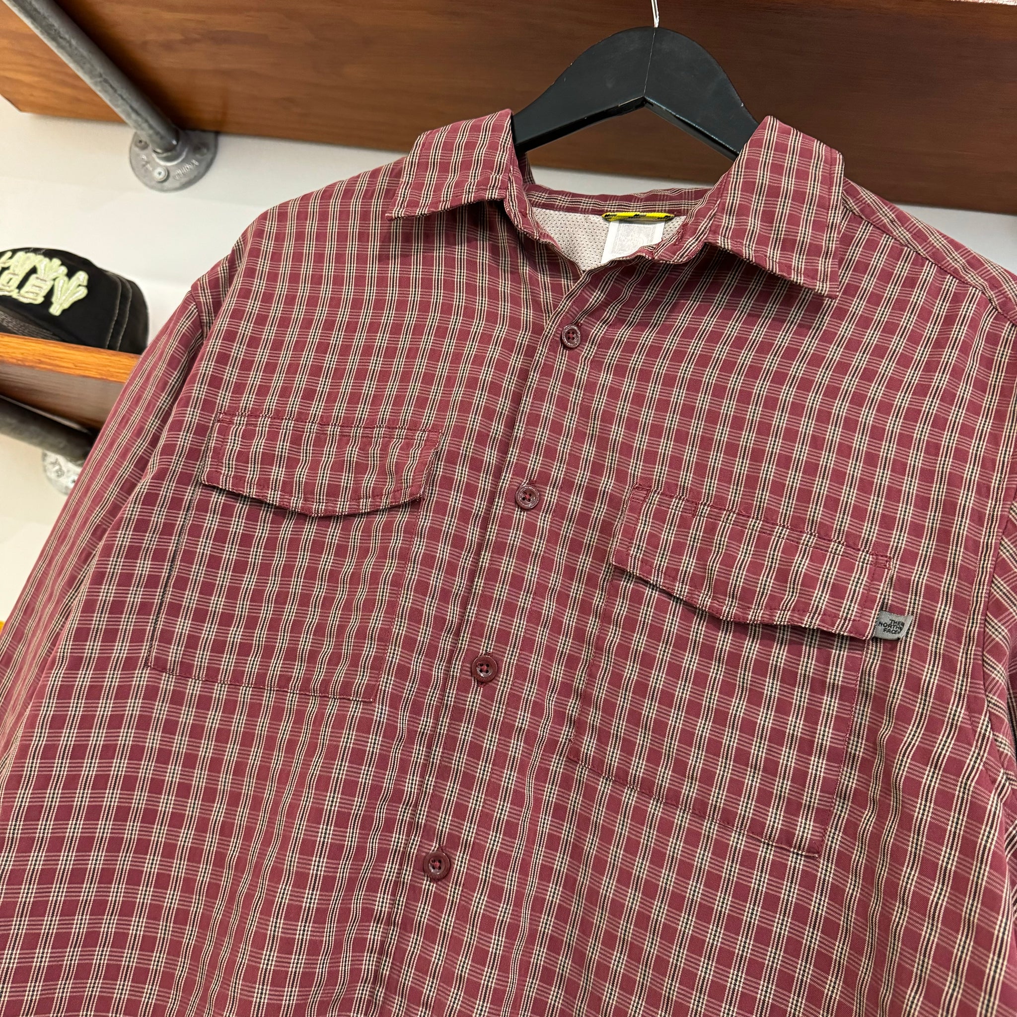 2000'S THE NORTH FACE PLAID BUTTON UP - L/XL