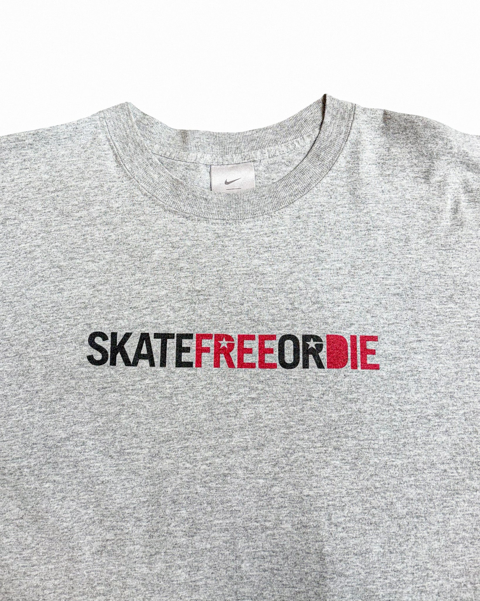 2000'S NIKE 'SKATE FREE OR DIE' GRAPHIC TEE - XL
