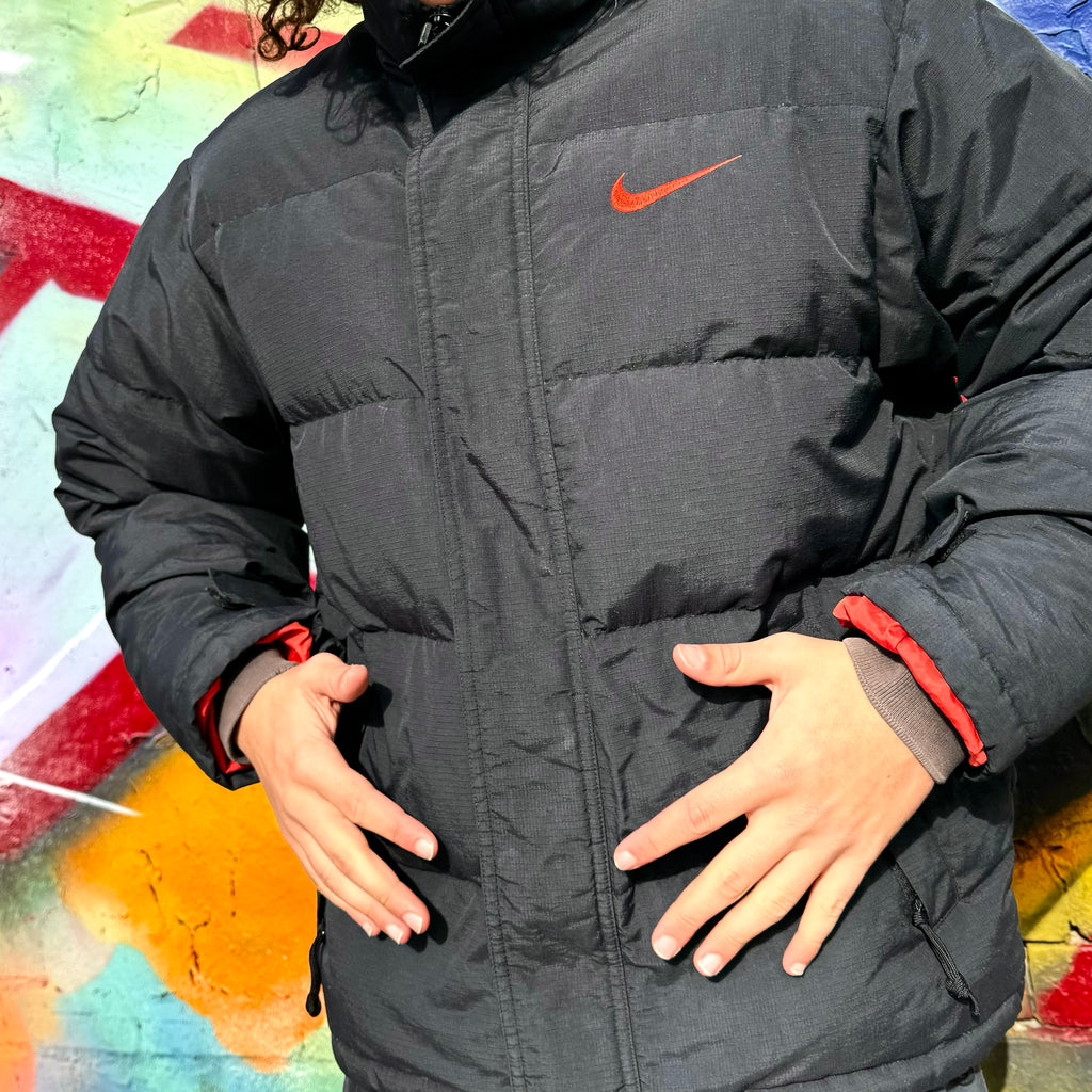 1990'S NIKE SWOOSH PUFFER JACKET - M/L