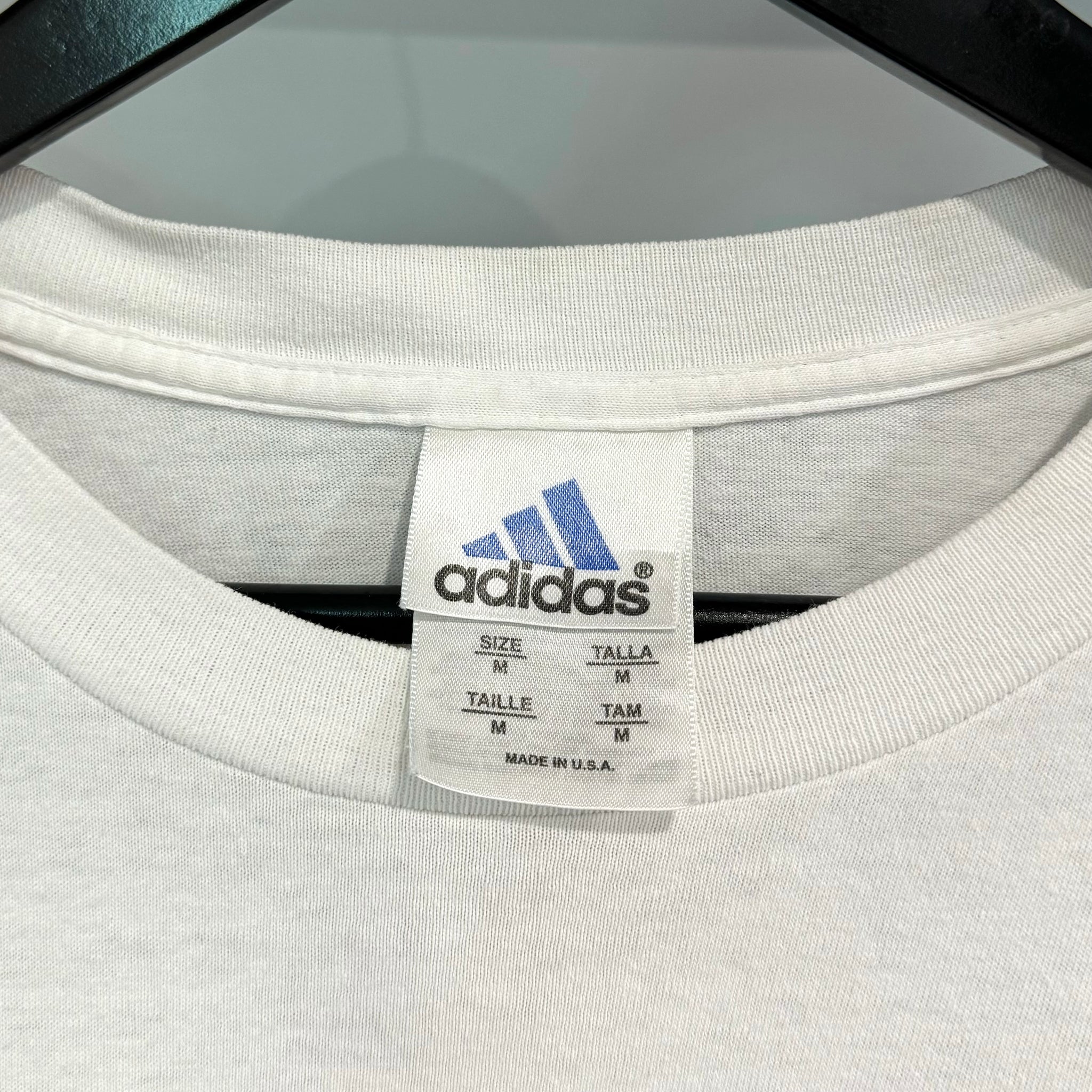 2000'S ADIDAS BASKETBALL GRAPHIC TEE - M