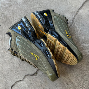 NIKE AIR MAX PLUS 3 - MEDIUM OLIVE