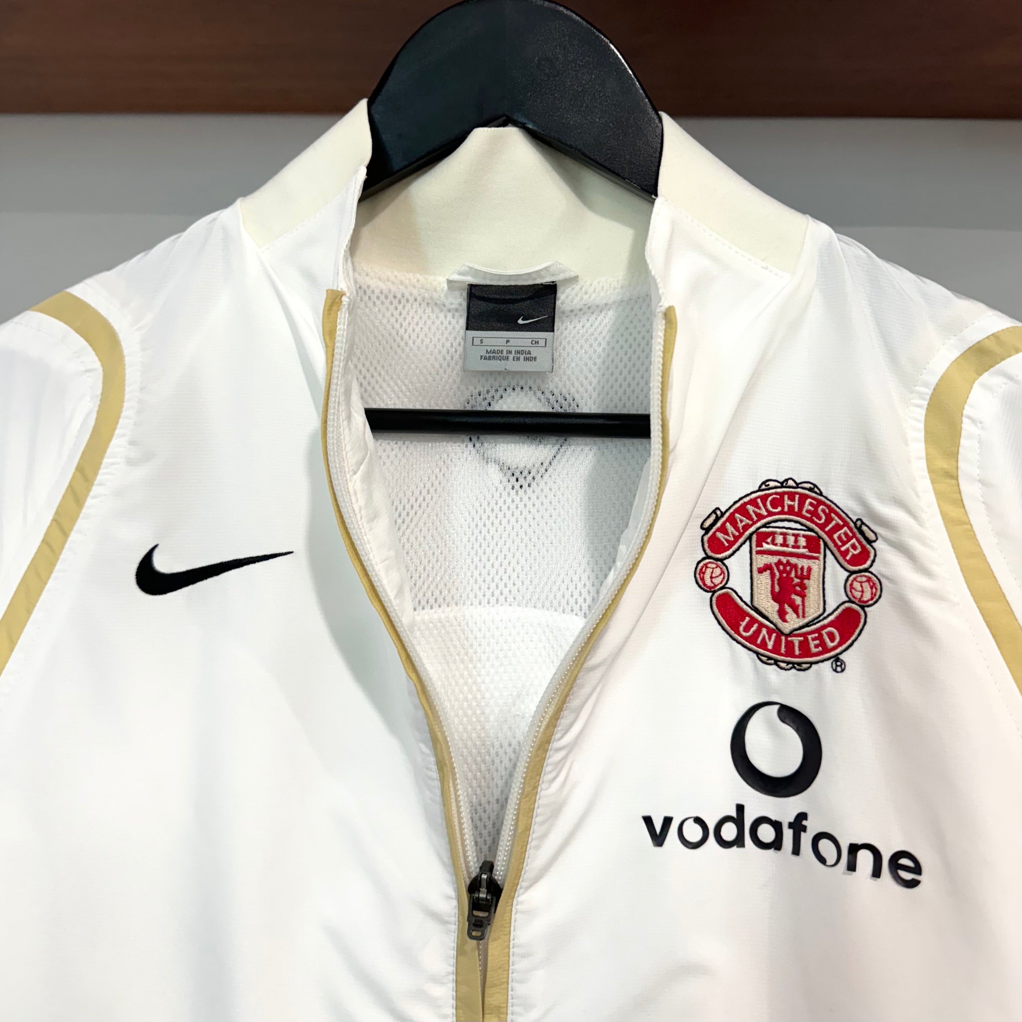 2006/07 NIKE MANCHESTER UNITED F.C JACKET - S/M