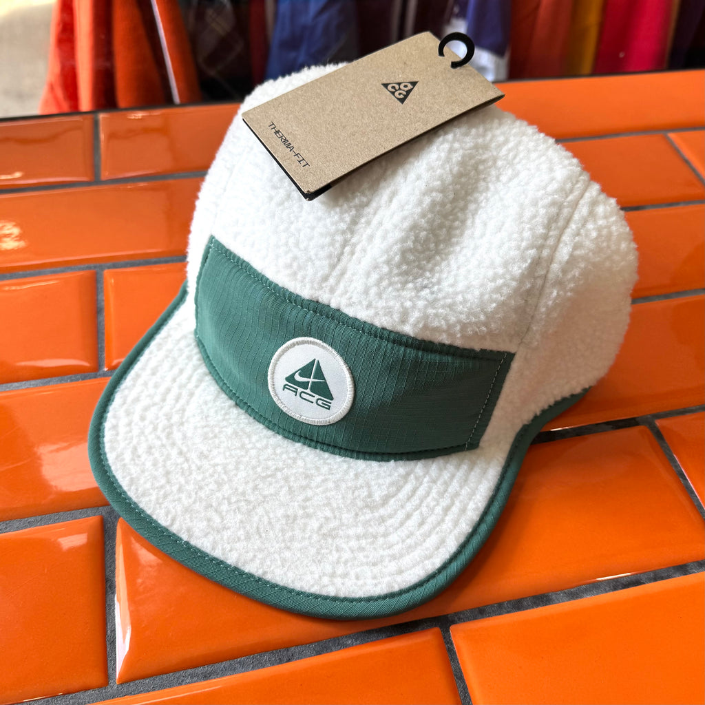 2010'S DEADSTOCK NIKE ACG FLEECE HAT