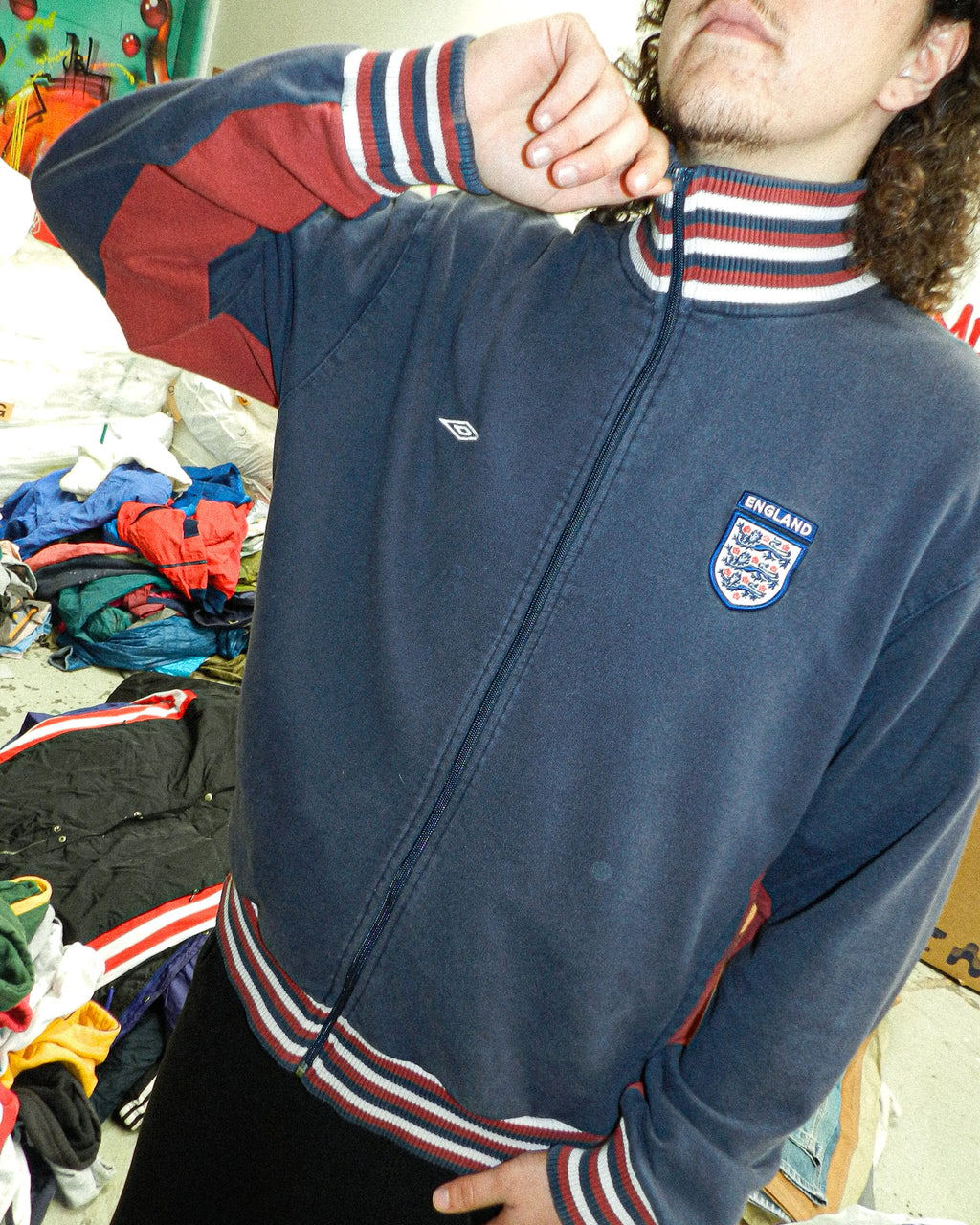 2000'S UMBRO ENGLAND FOOTBALL JACKET - L