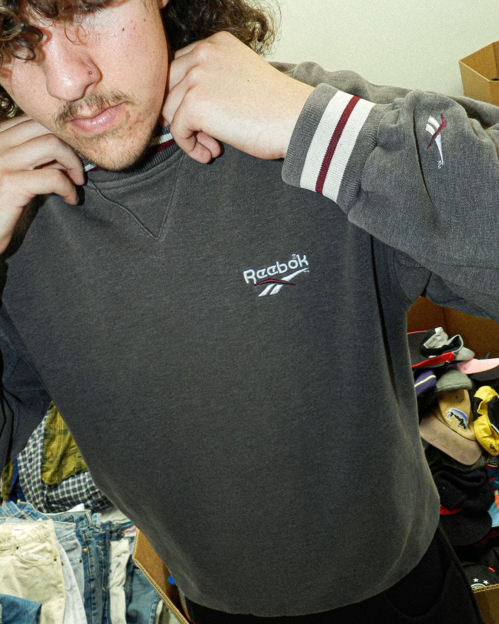 1990'S REEBOK EMBROIDERED SWEATSHIRT - M