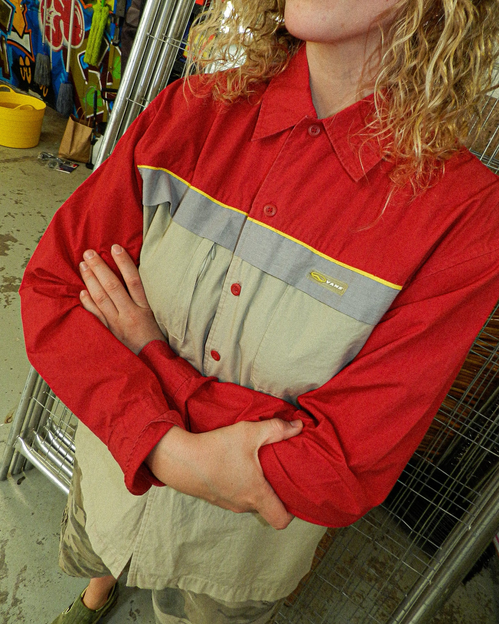 2000'S VANS TWO-TONE LONG SLEEVE BUTTON-UP - M