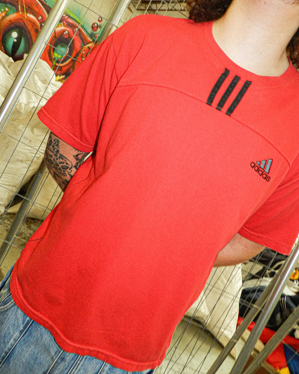 2000'S ADIDAS EMBROIDERED TEE - M/L