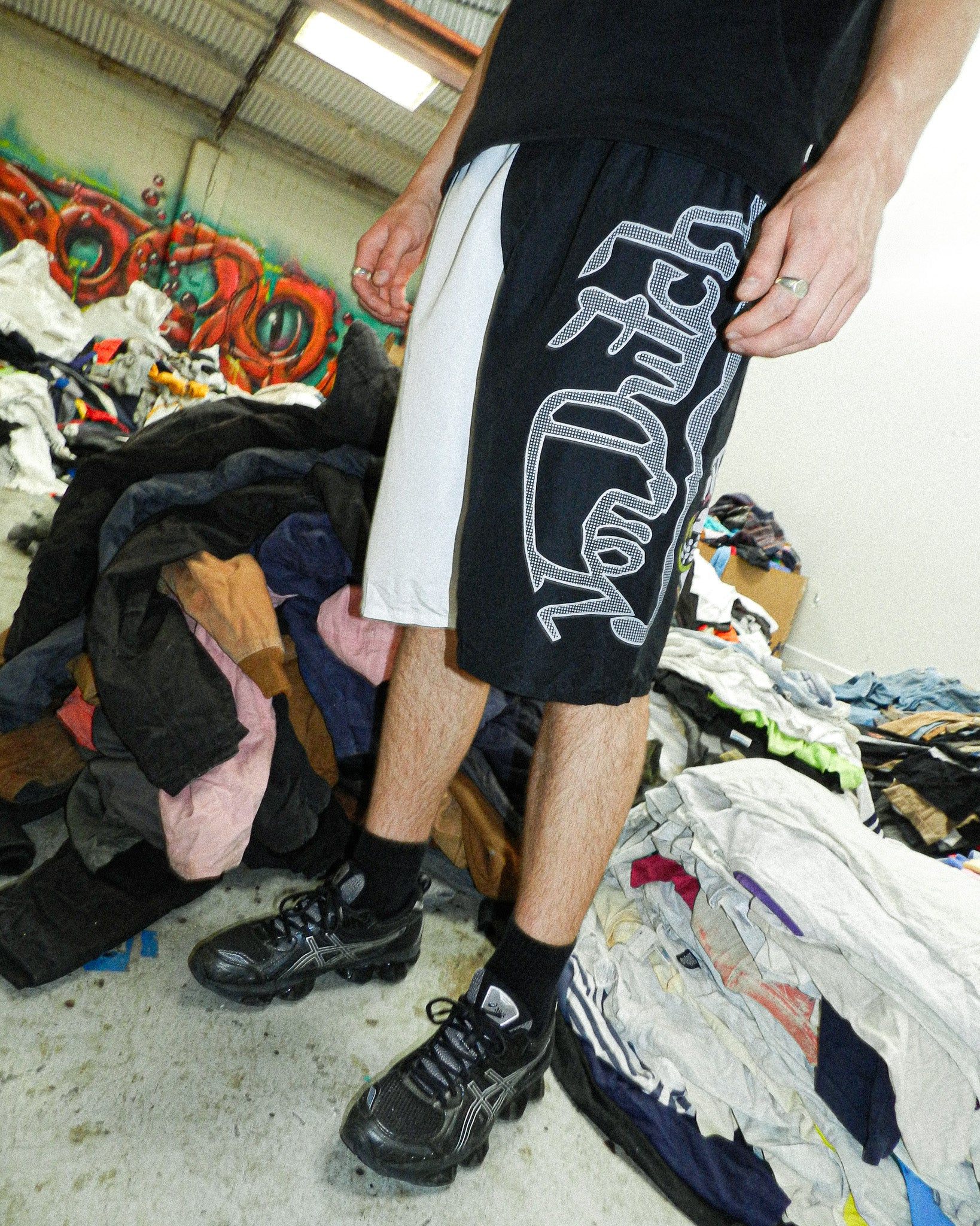 2000'S VON DUTCH BOARD SHORTS - 30