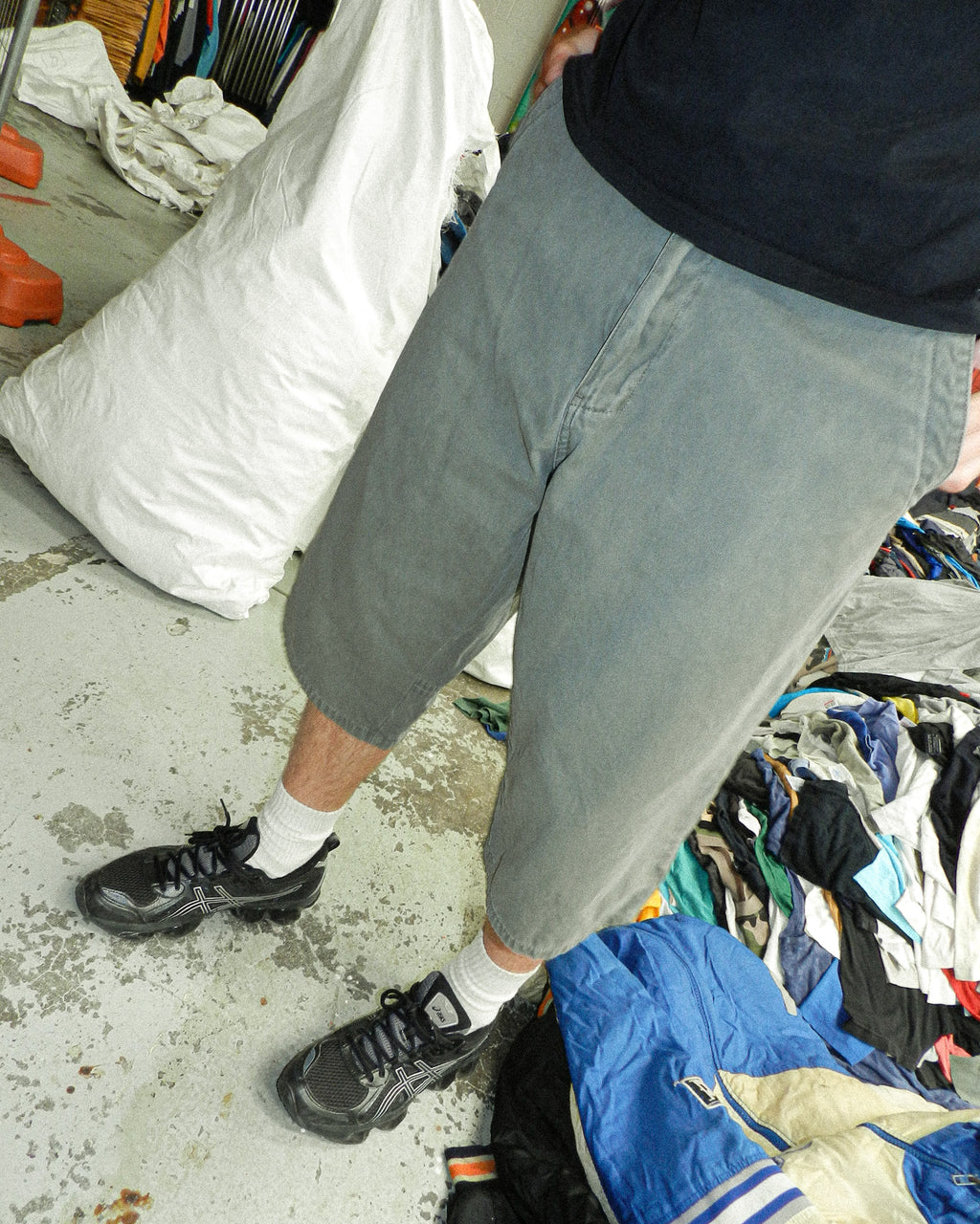 2000'S JUST JEANS 3-QUARTER SHORTS - 33