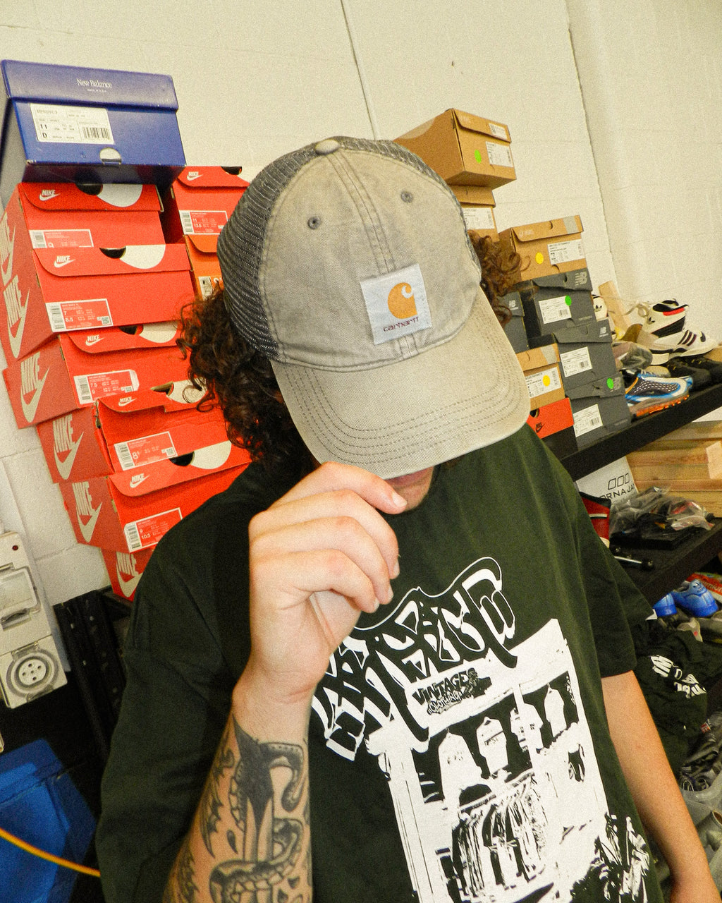 2000'S CARHARTT PATCH MESH BACK HAT