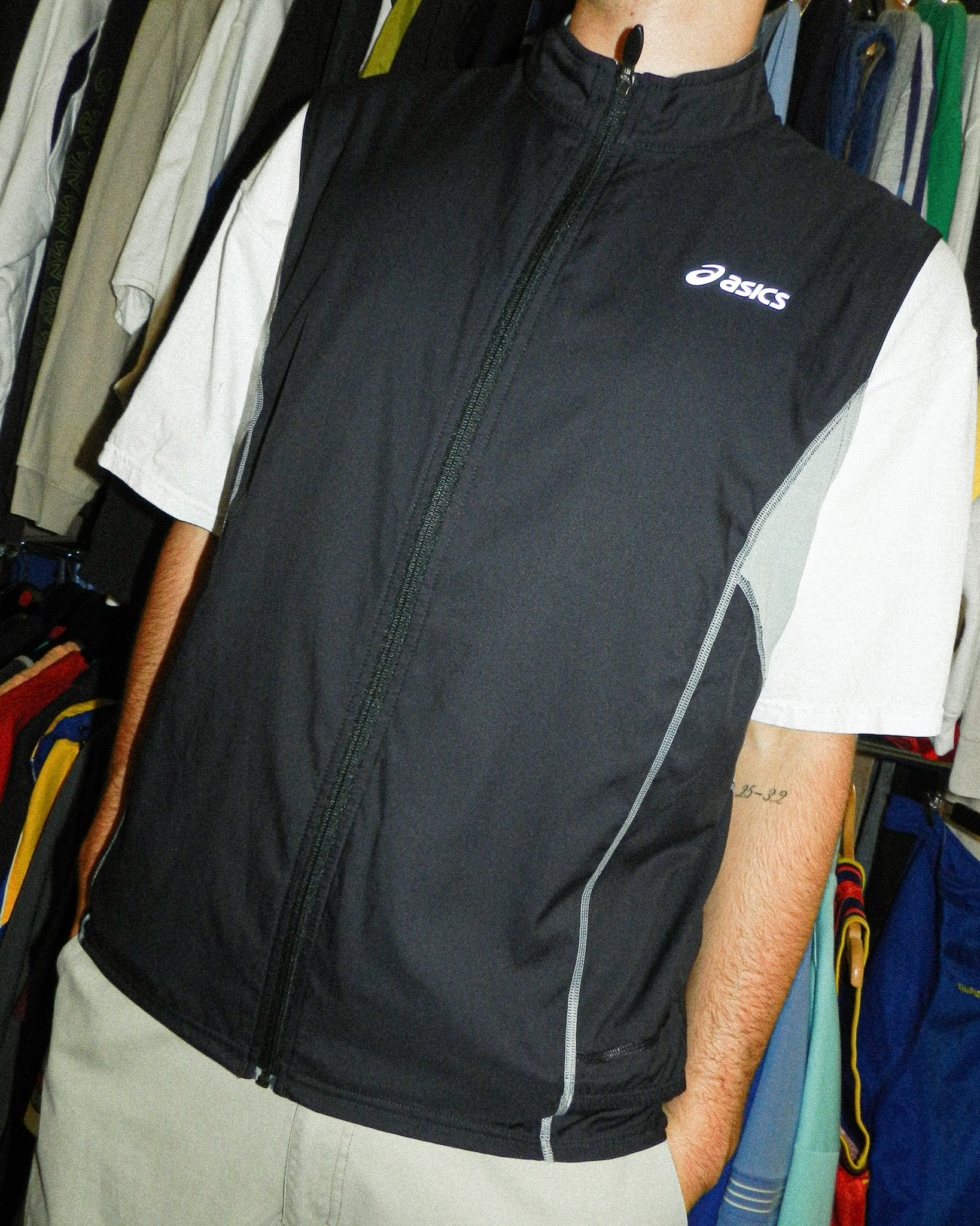 2010'S ASICS 3M VEST - XL