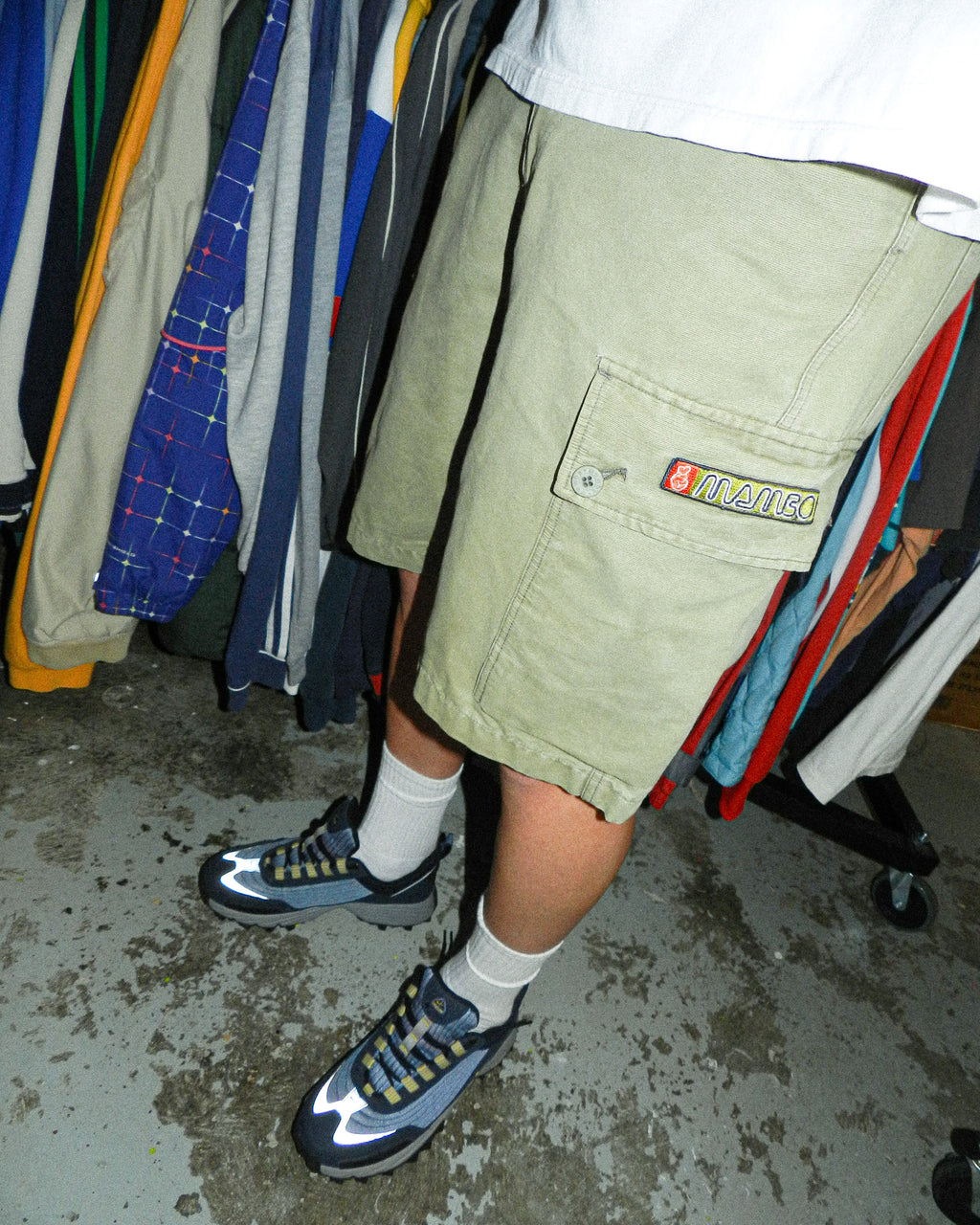 2000'S MAMBO EMBROIDERED CARGO SHORTS - 32
