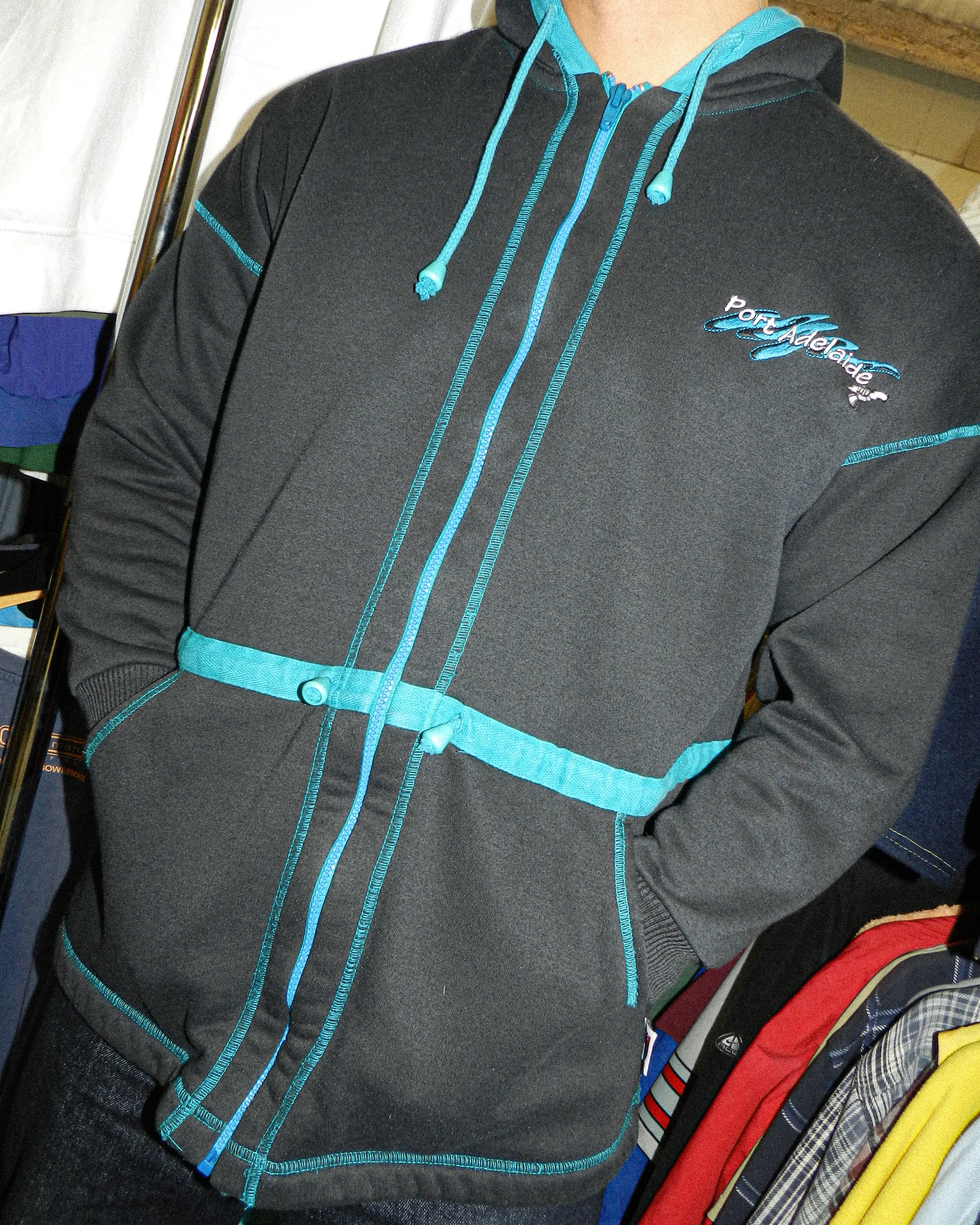 2000'S PORT ADELAIDE EMBROIDERED ZIP UP HOODIE - L