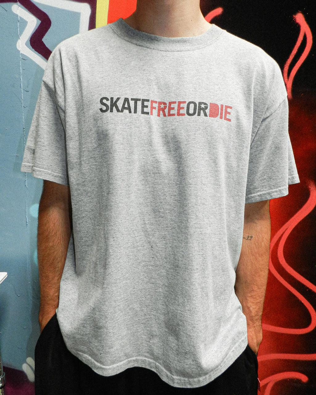 2000'S NIKE 'SKATE FREE OR DIE' GRAPHIC TEE - XL