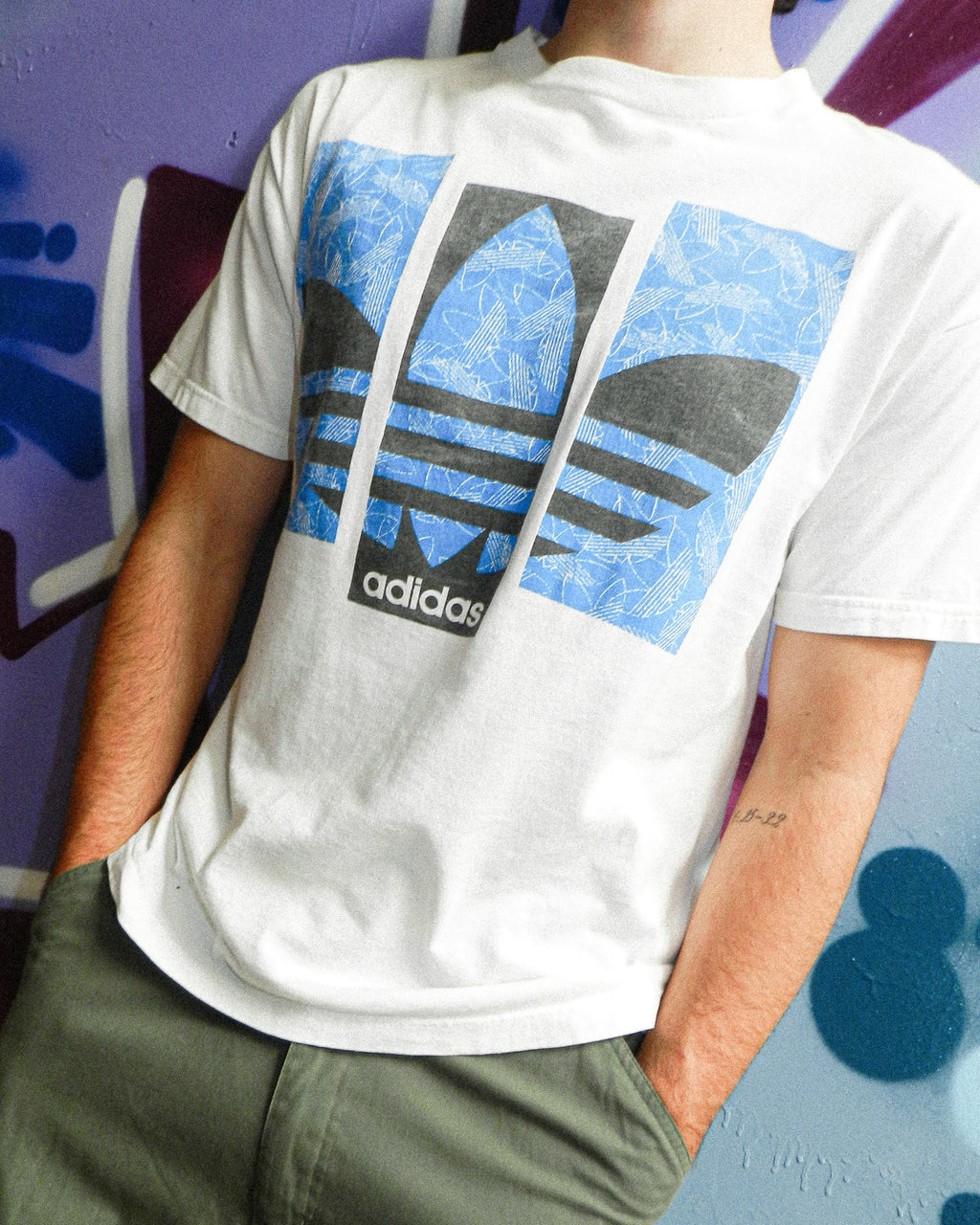 2000'S ADIDAS TREFOIL GRAPHIC TEE - M