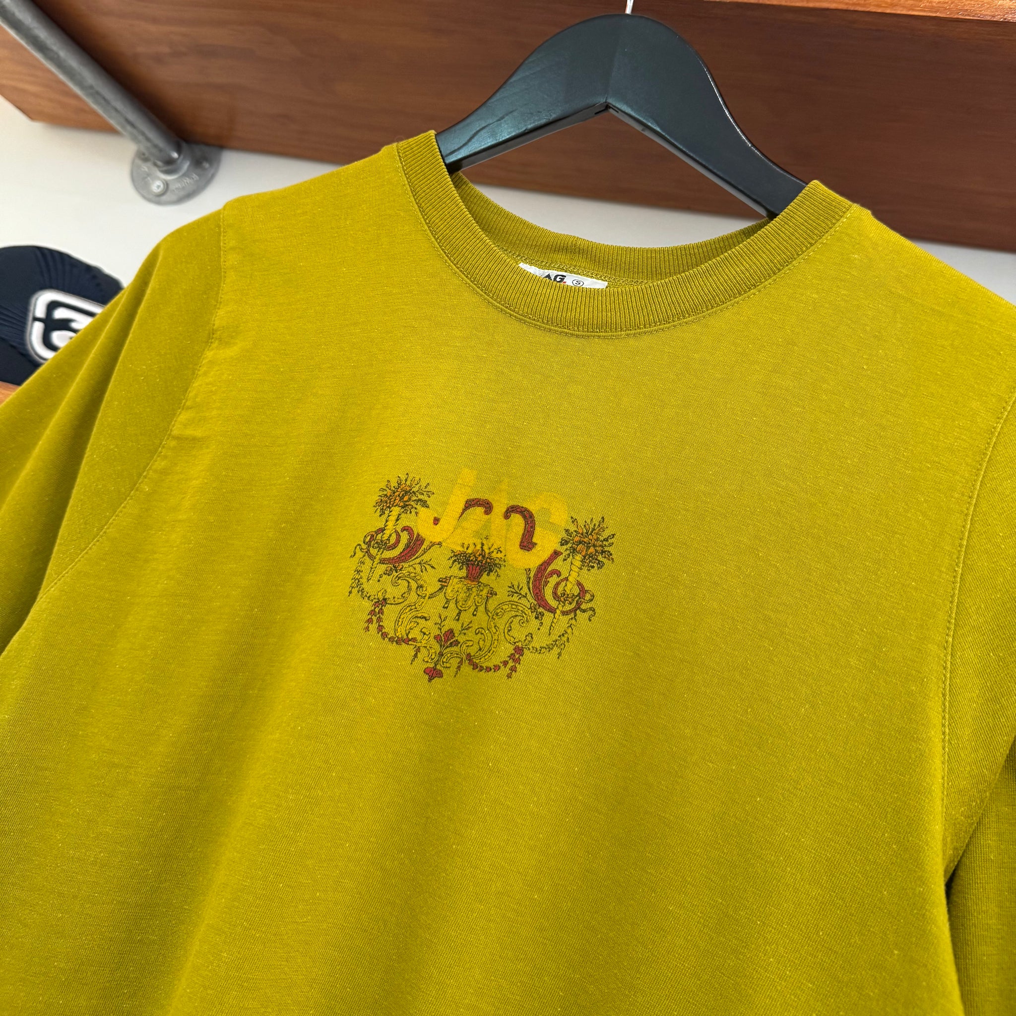 2000'S JAG GRAPHIC TEE - M