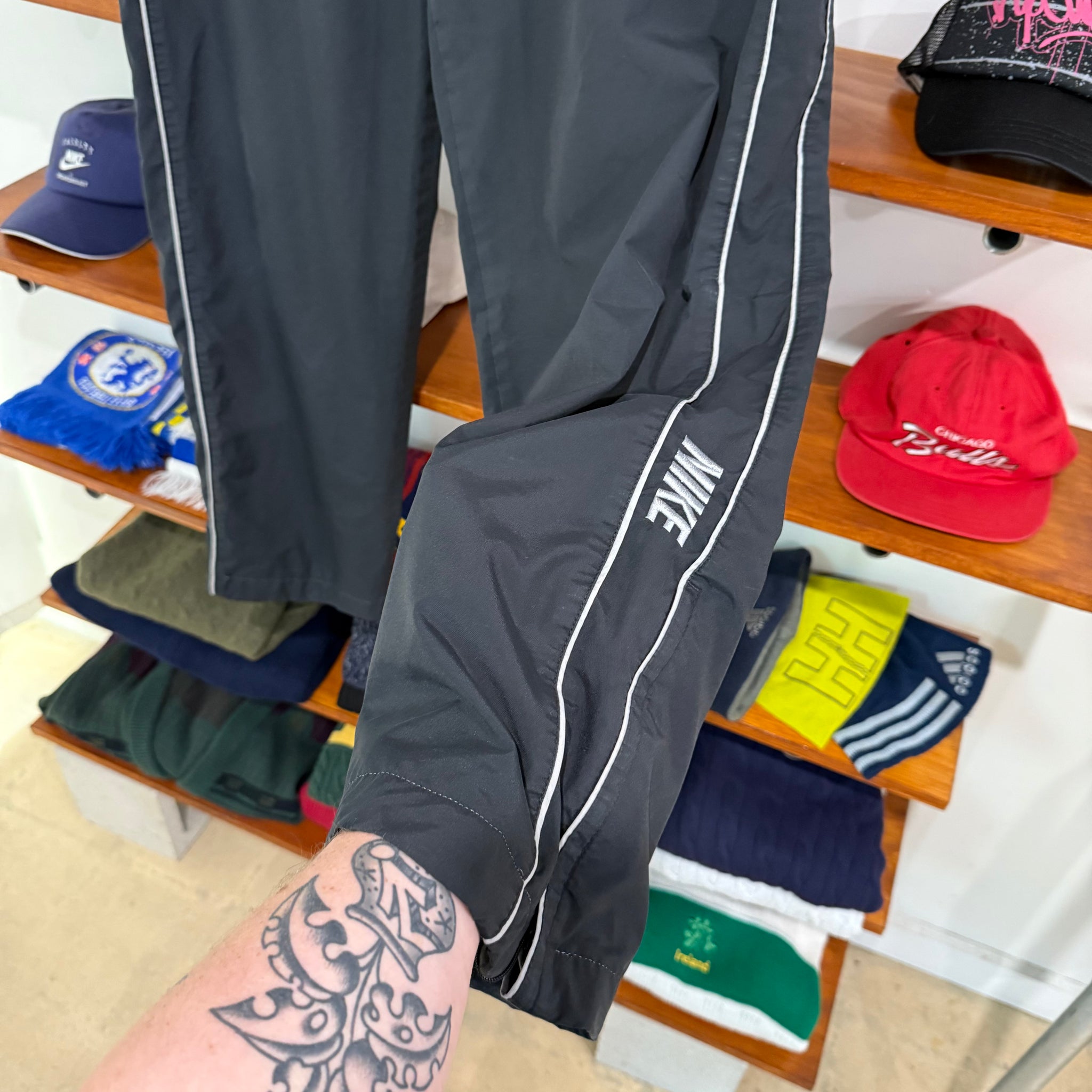2000'S NIKE EMBROIDERED PIN-STRIPED TRACK PANTS - L