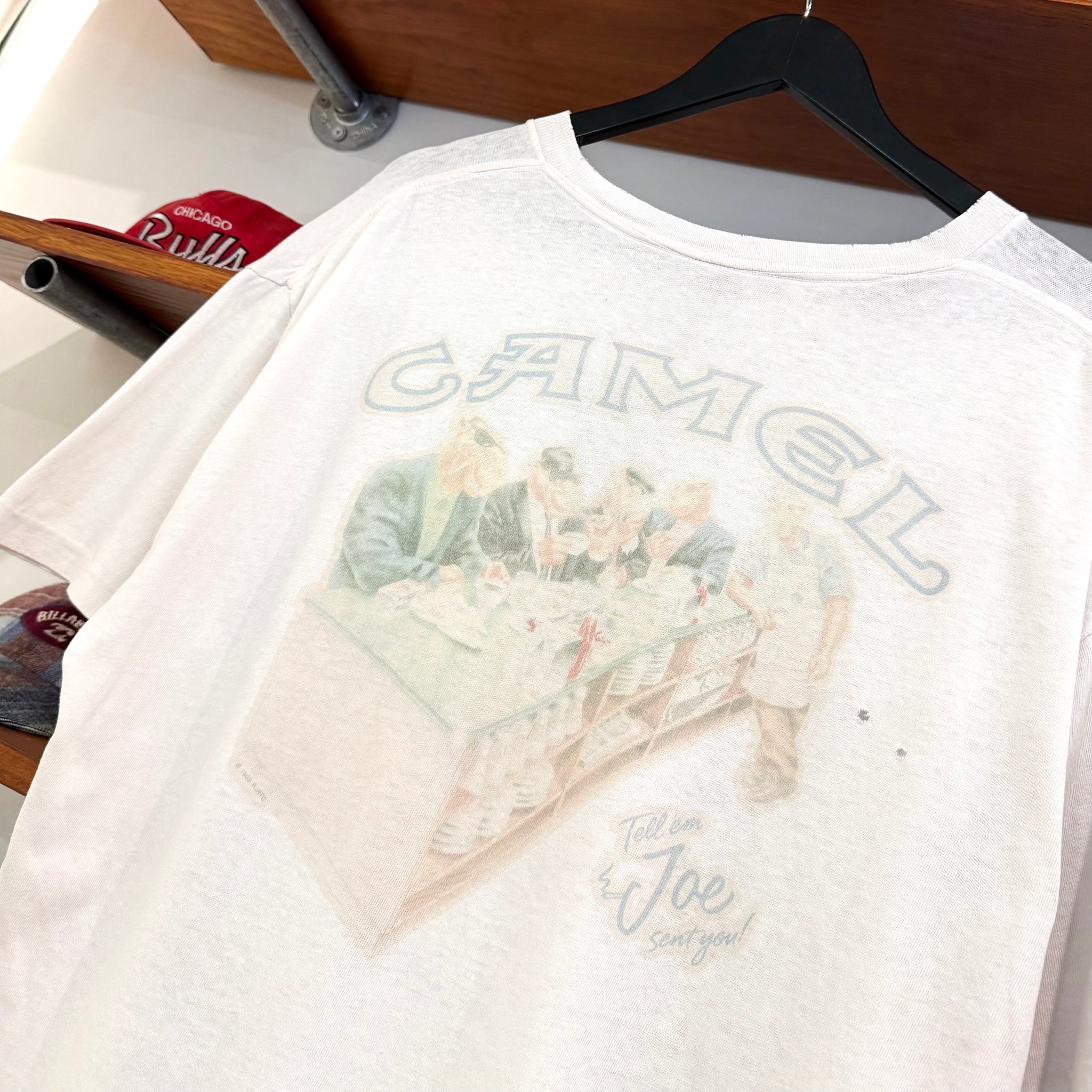 1993 CAMEL CIGARETTES 'JOE'S DINER' GRAPHIC POCKET TEE - L