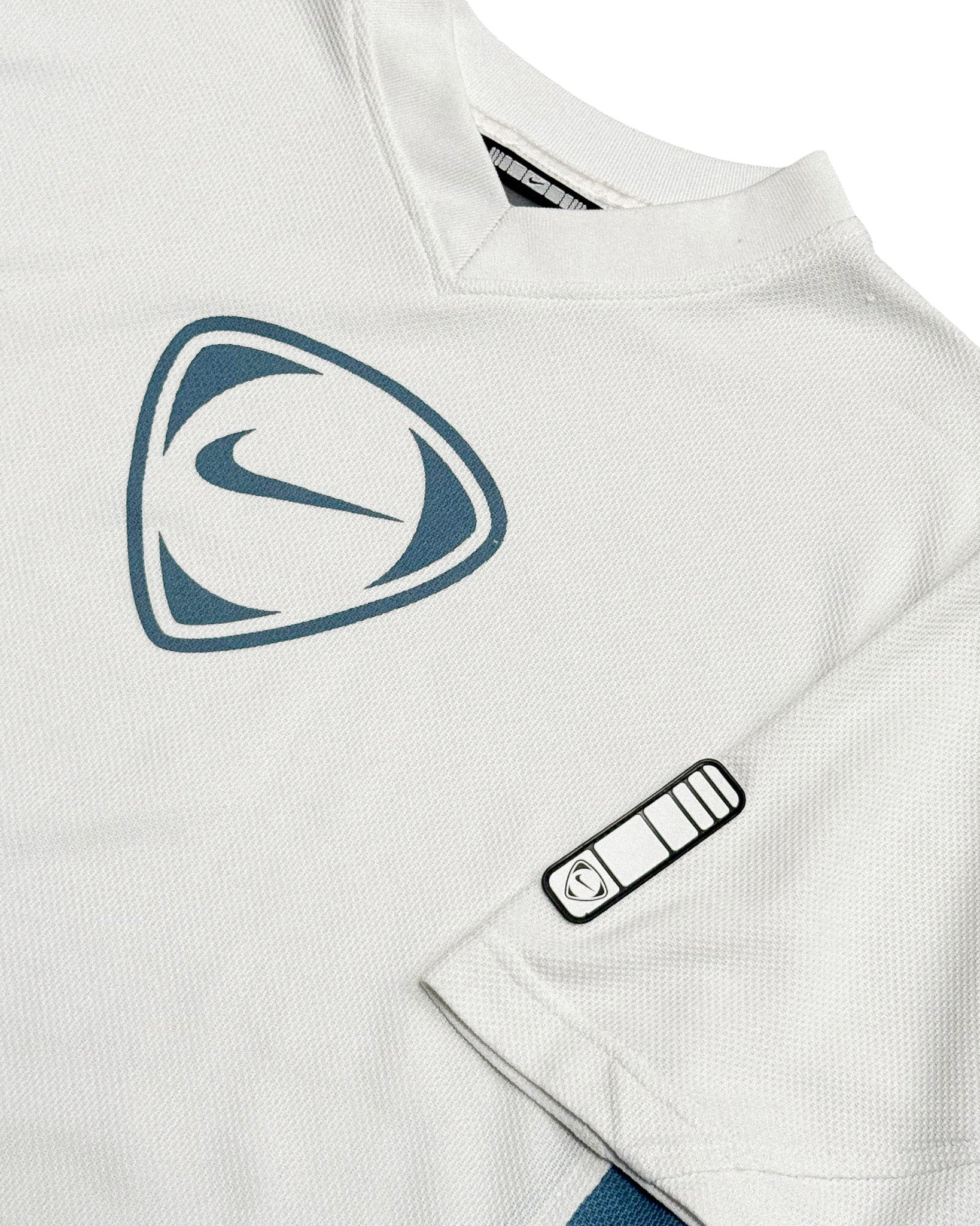 2000'S NIKE T90 DRI-FIT TEE - L