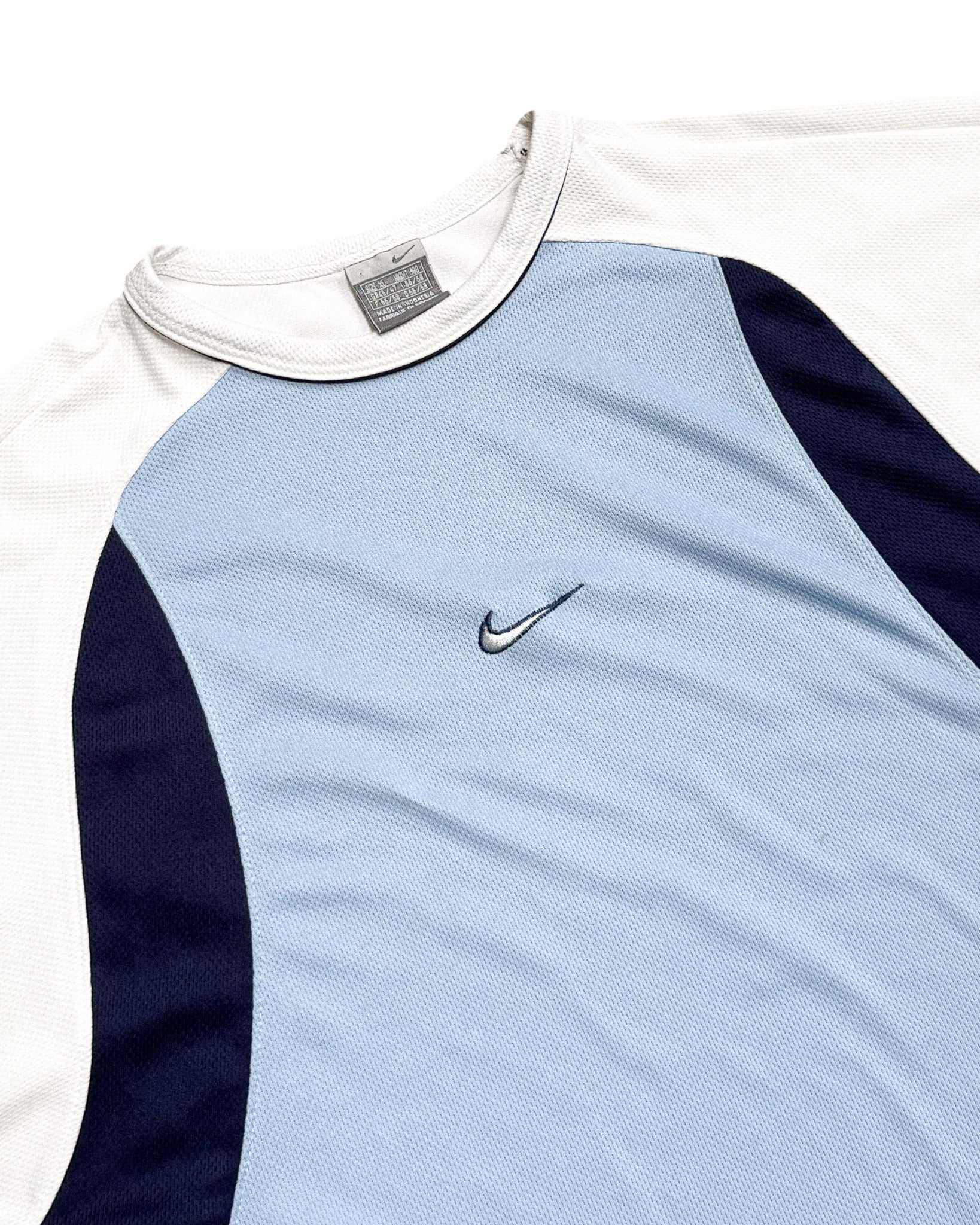 2000'S NIKE CENTRE SWOOSH DRI-FIT JERSEY - L