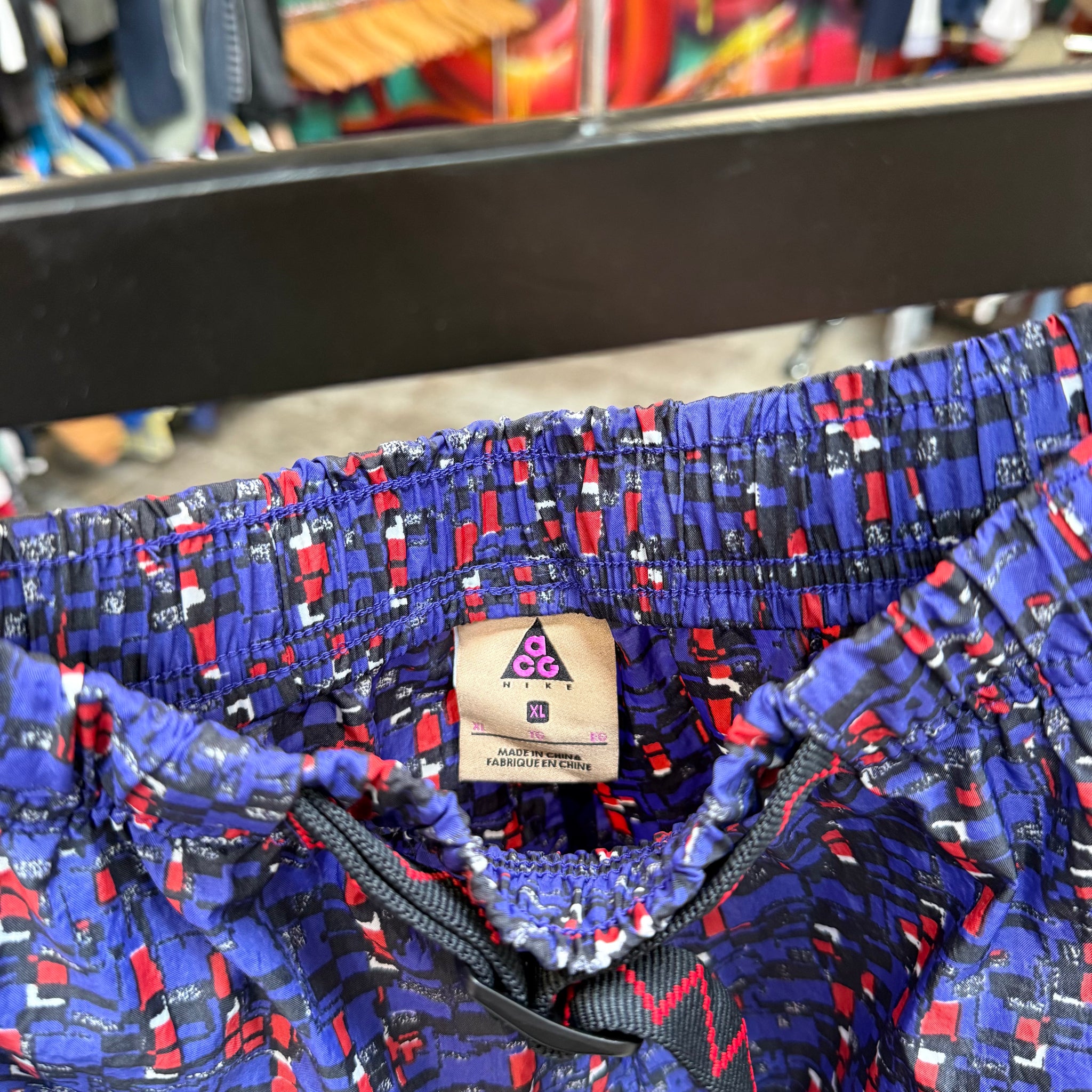 2010'S DEADSTOCK NIKE ACG PATTERNED SHORTS - XL
