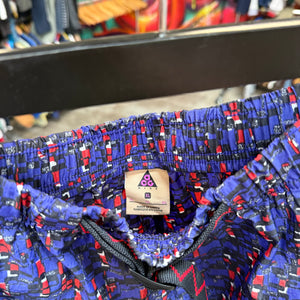 2010'S DEADSTOCK NIKE ACG PATTERNED SHORTS - XL