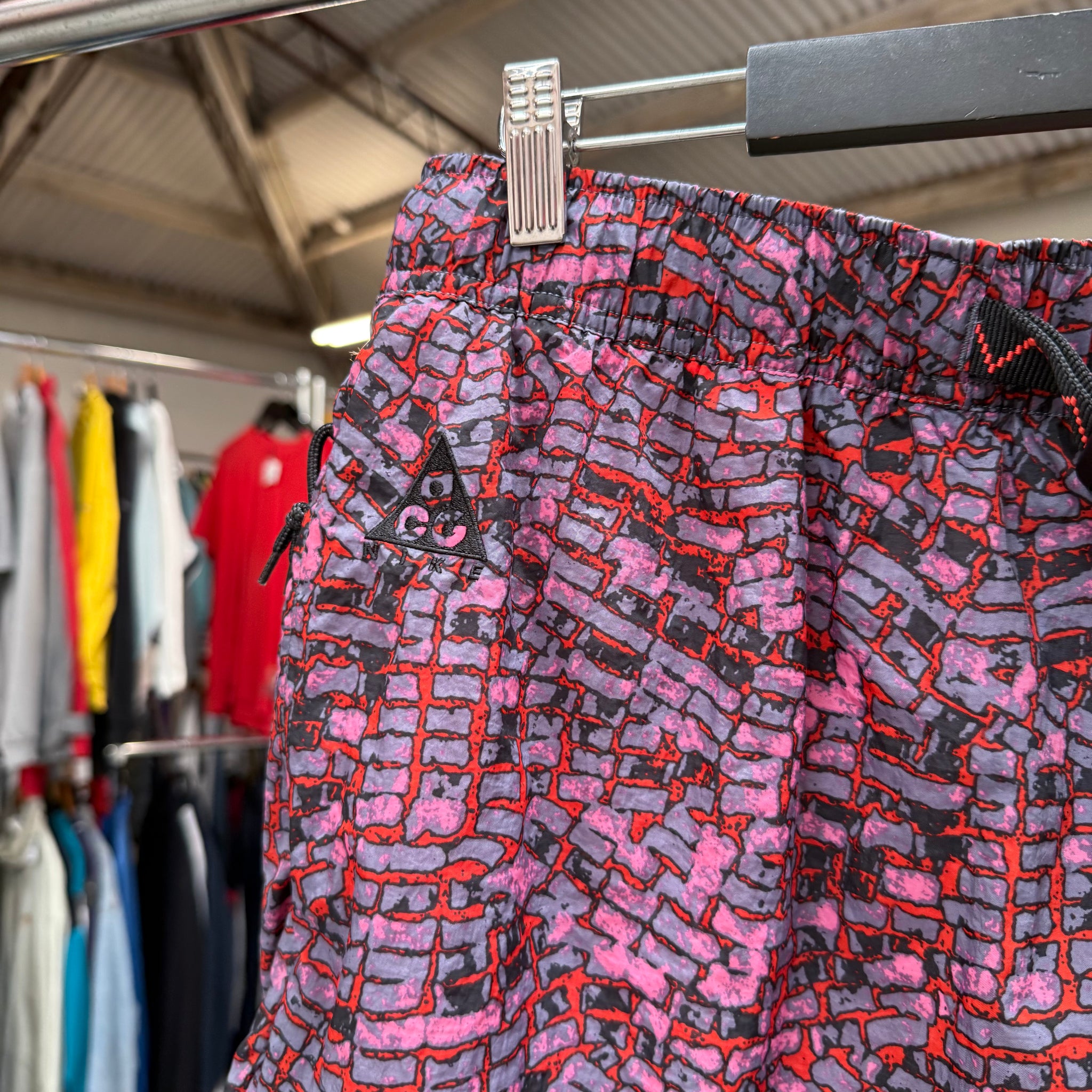 2010'S DEADSTOCK NIKE ACG PATTERNED SHORTS - XL