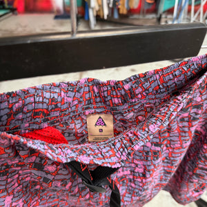 2010'S DEADSTOCK NIKE ACG PATTERNED SHORTS - XL