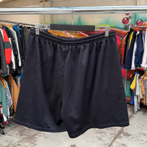 2000'S NIKE SWOOSH BASKETBALL SHORTS - 30