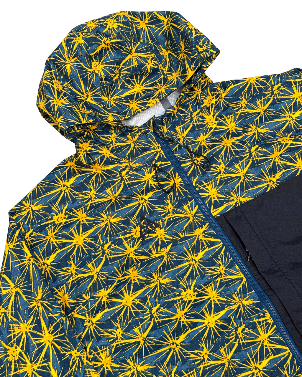 2019 DEADSTOCK NIKE ACG 'FIREWORKS' JACKET - L