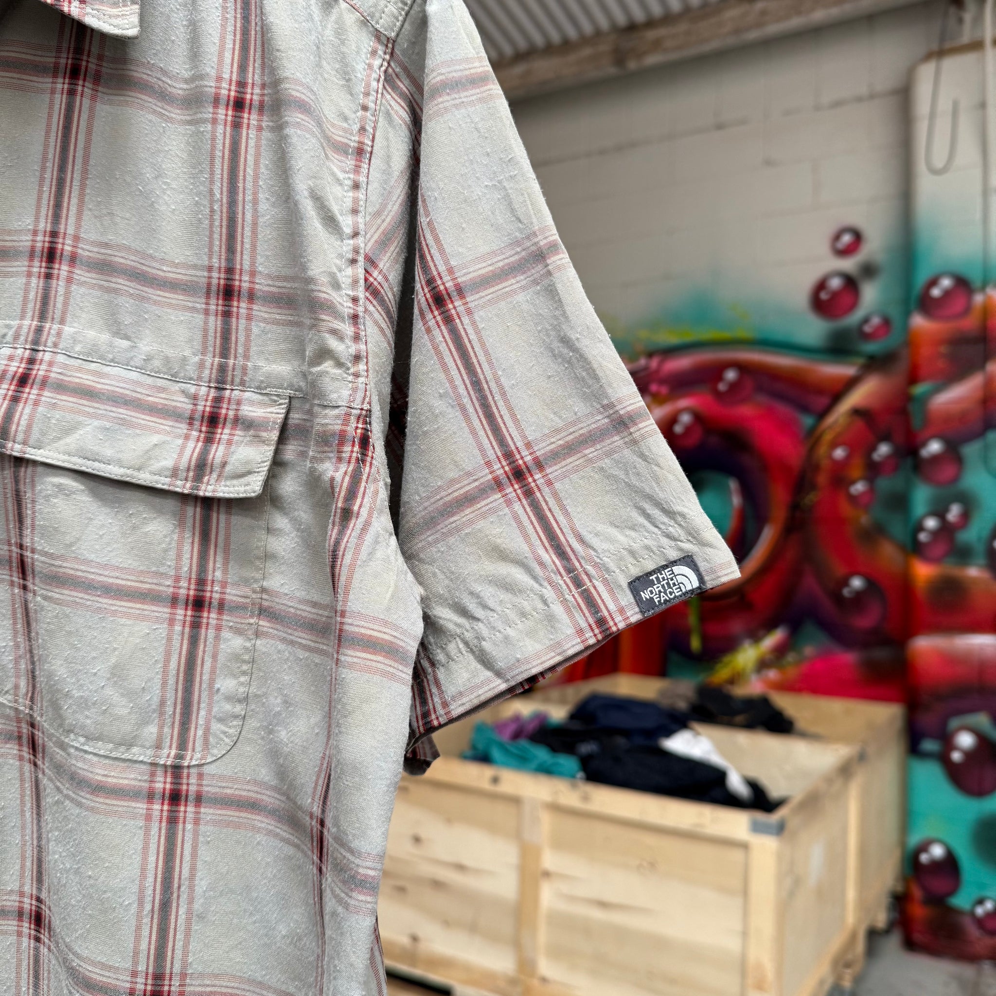 2000'S THE NORTH FACE TECH BUTTON-UP - M/L