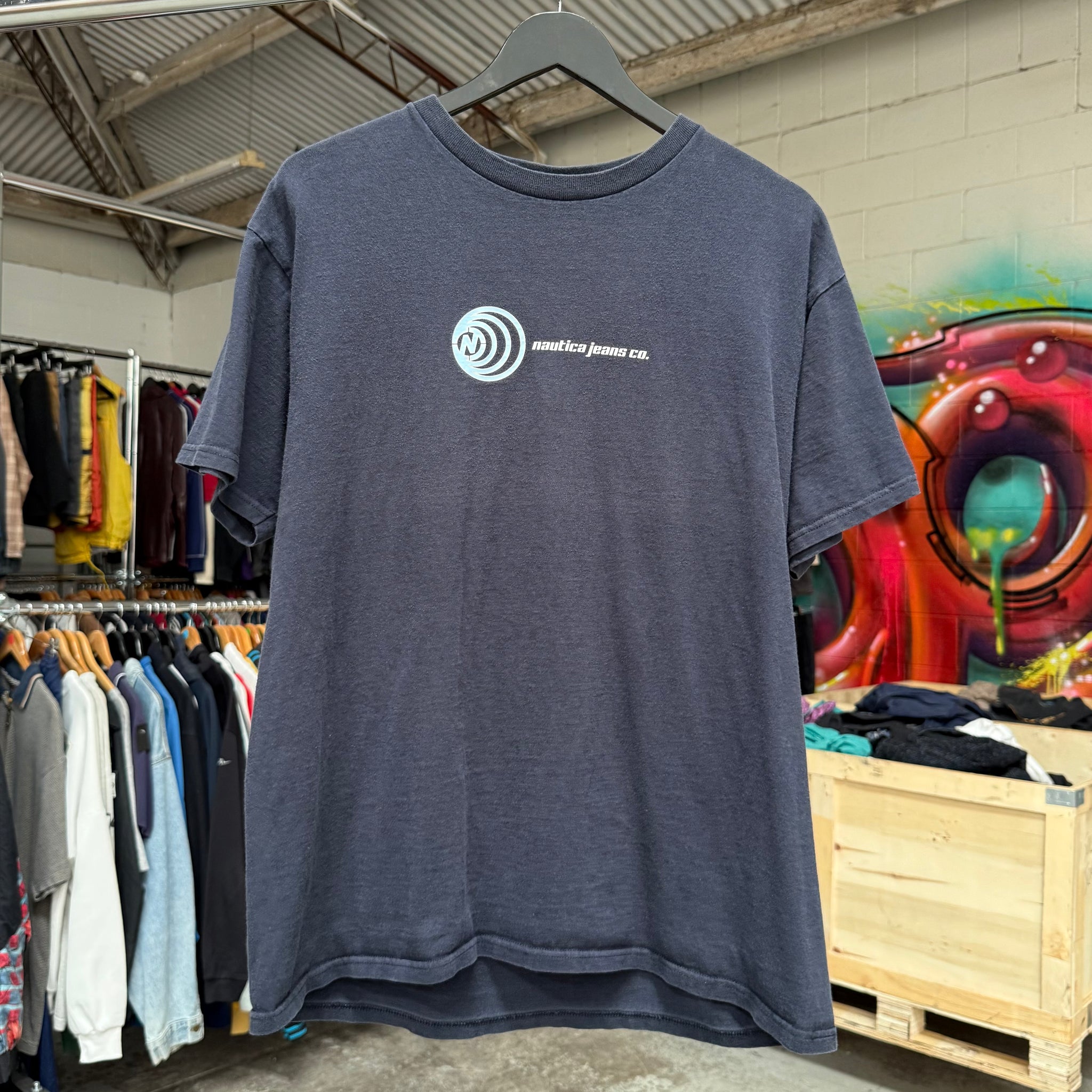 2000'S NAUTICA JEANS GRAPHIC TEE - L