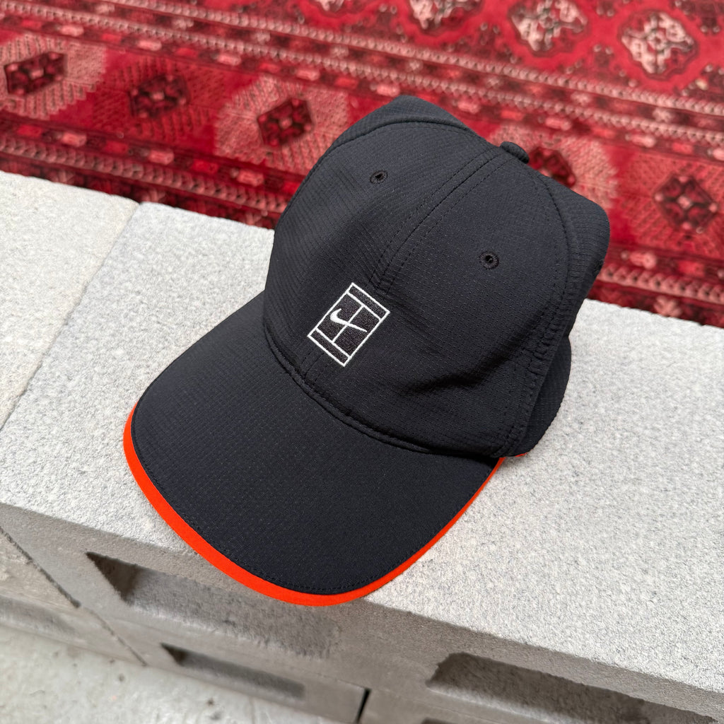 2000'S NIKE CHALLENGE COURT HAT