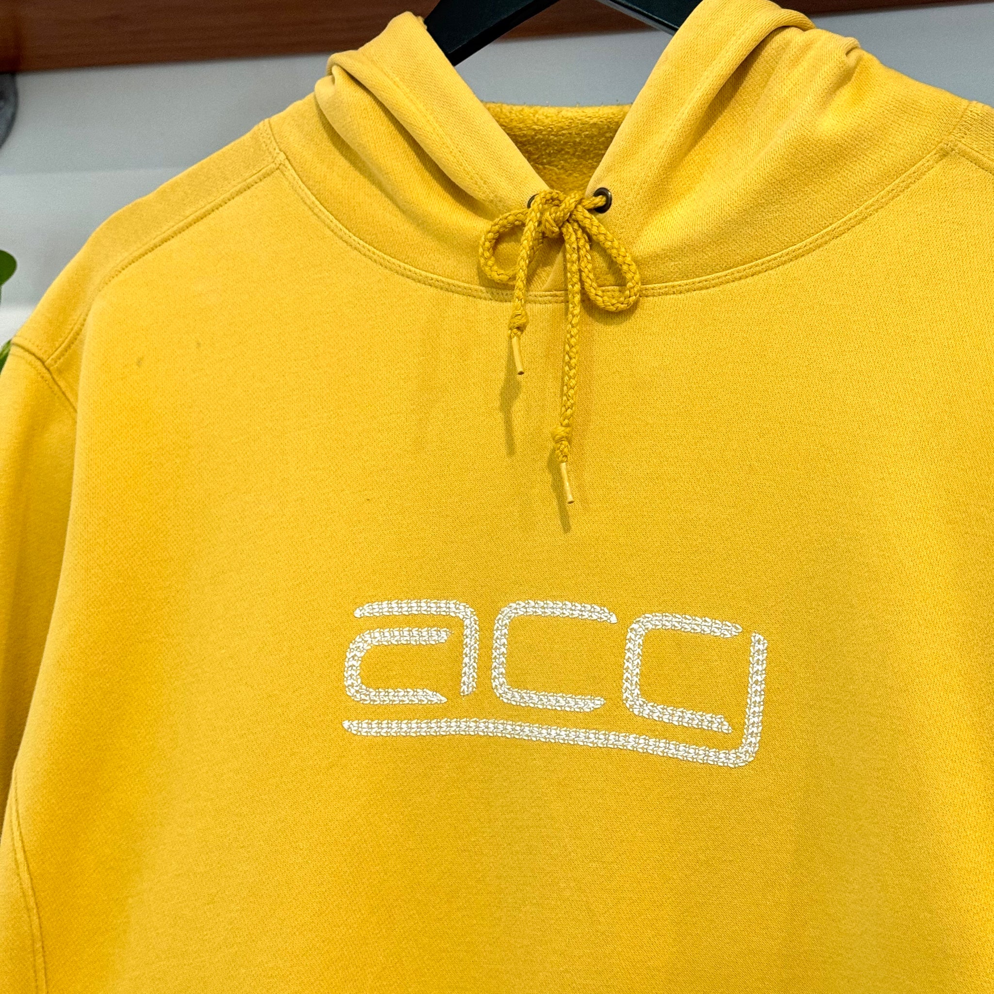 2000'S NIKE ACG EMBROIDERED HOODIE - L