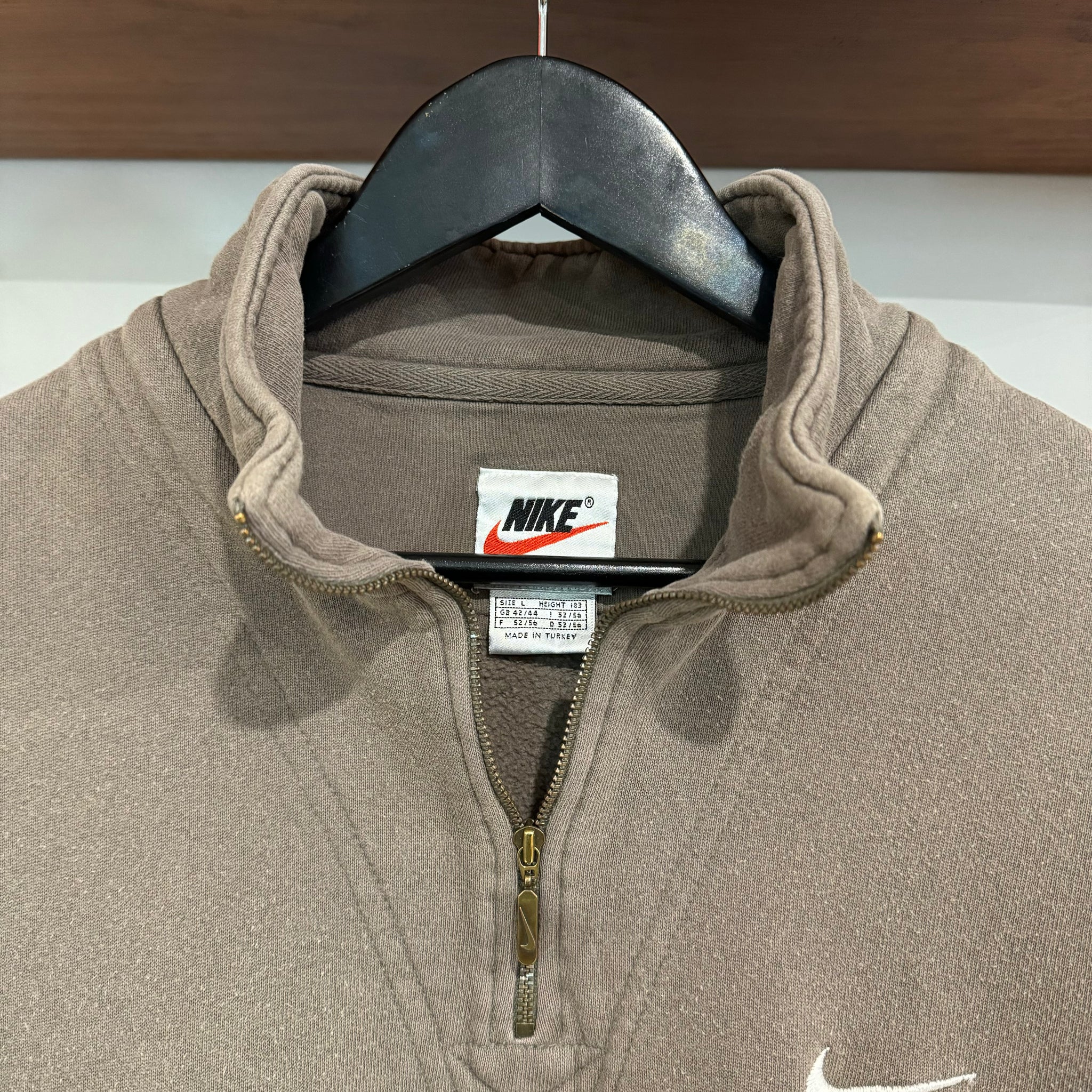 1990'S NIKE SWOOSH EMBROIDERED 1/4 ZIP SWEATSHIRT - L