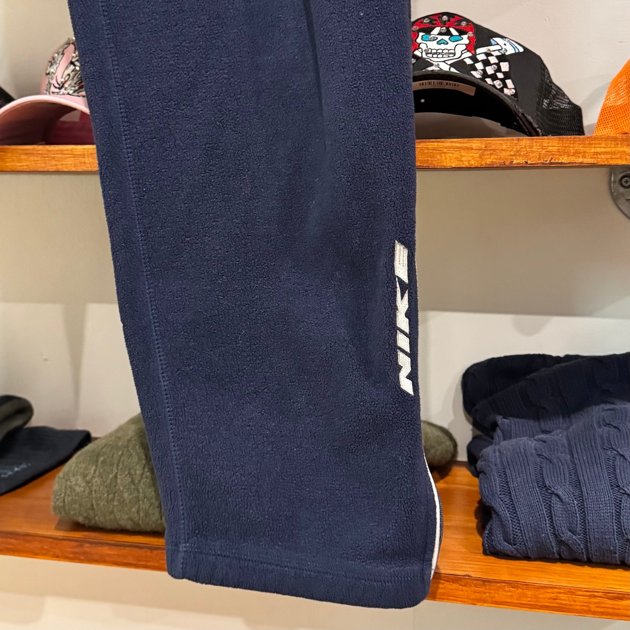 2000'S NIKE LOW LOGO FLEECE SWEATPANTS - M/L