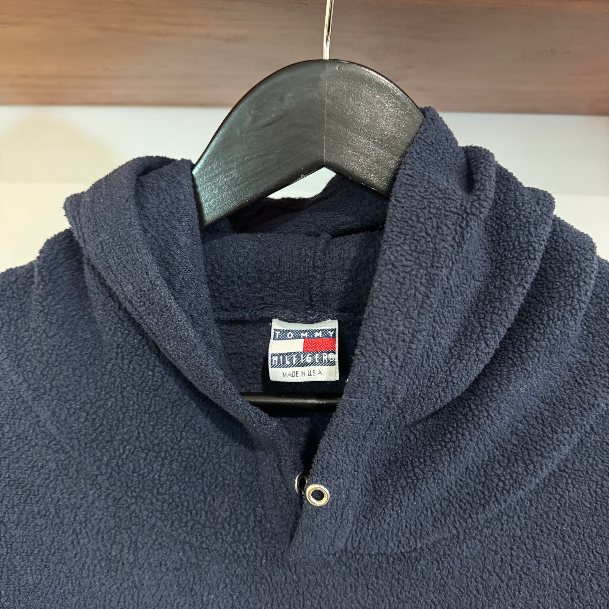 1990'S TOMMY HILFIGER EMBROIDERED FLEECE HOODIE - M