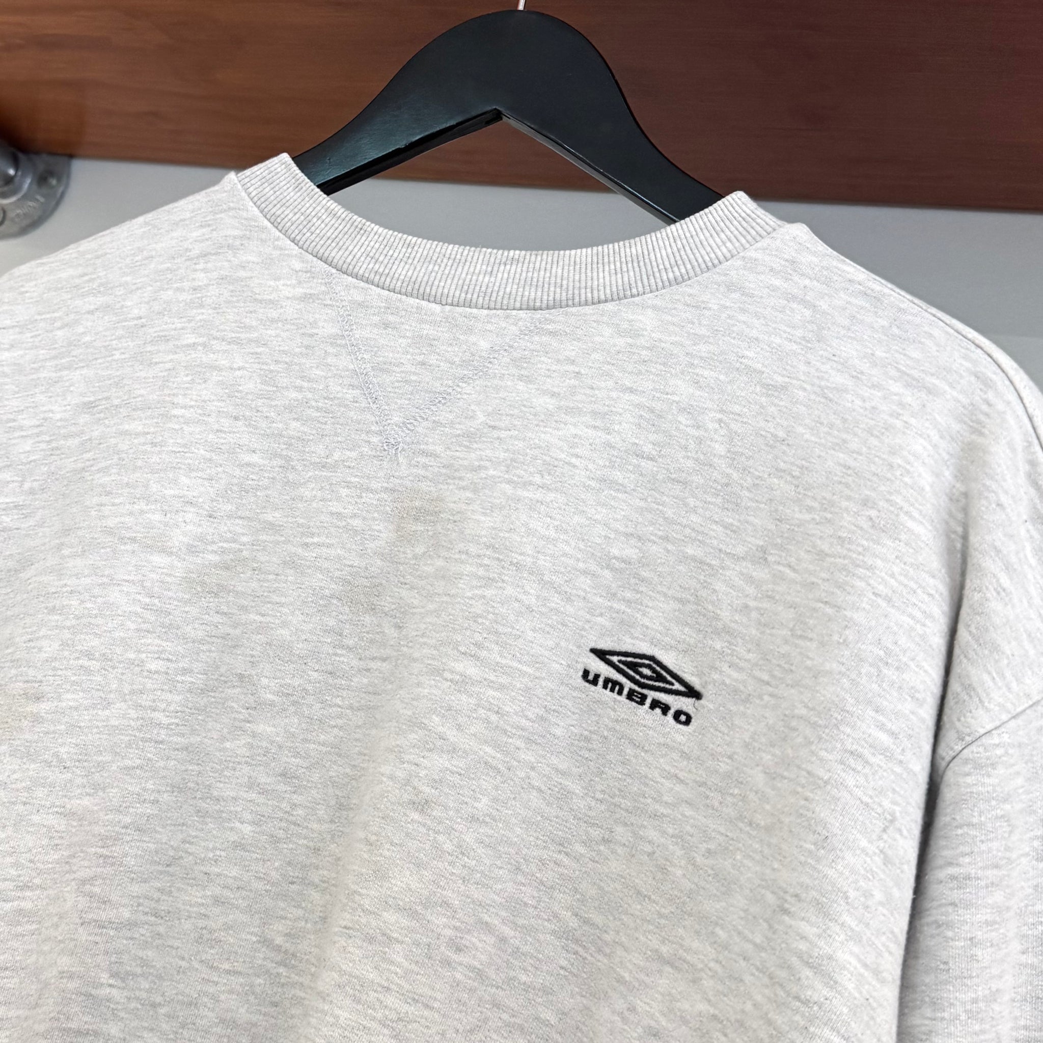 2000'S UMBRO EMBROIDERED SWEATSHIRT - L
