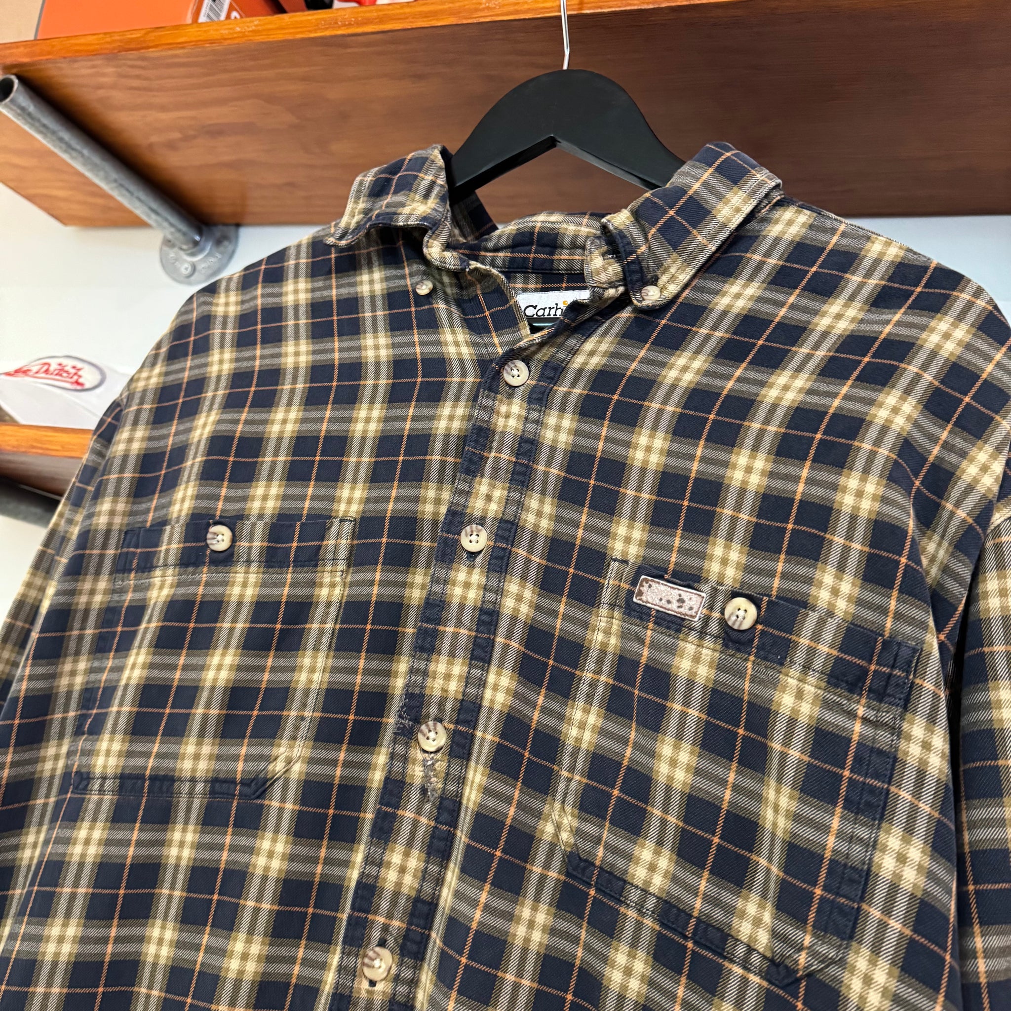 1990'S CARHARTT PLAID BUTTON-UP - XL