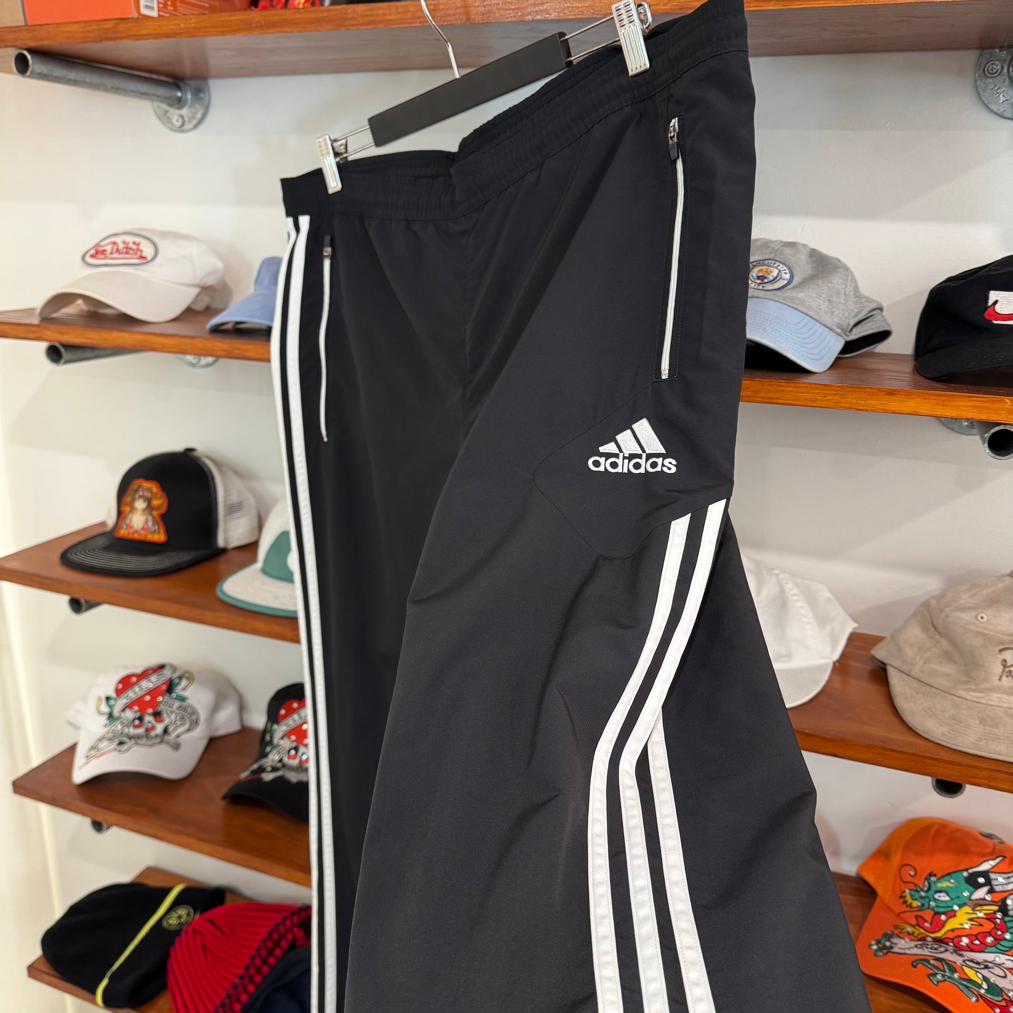 2013 ADIDAS LOGO 3 STRIPE TRACK PANTS - L/XL