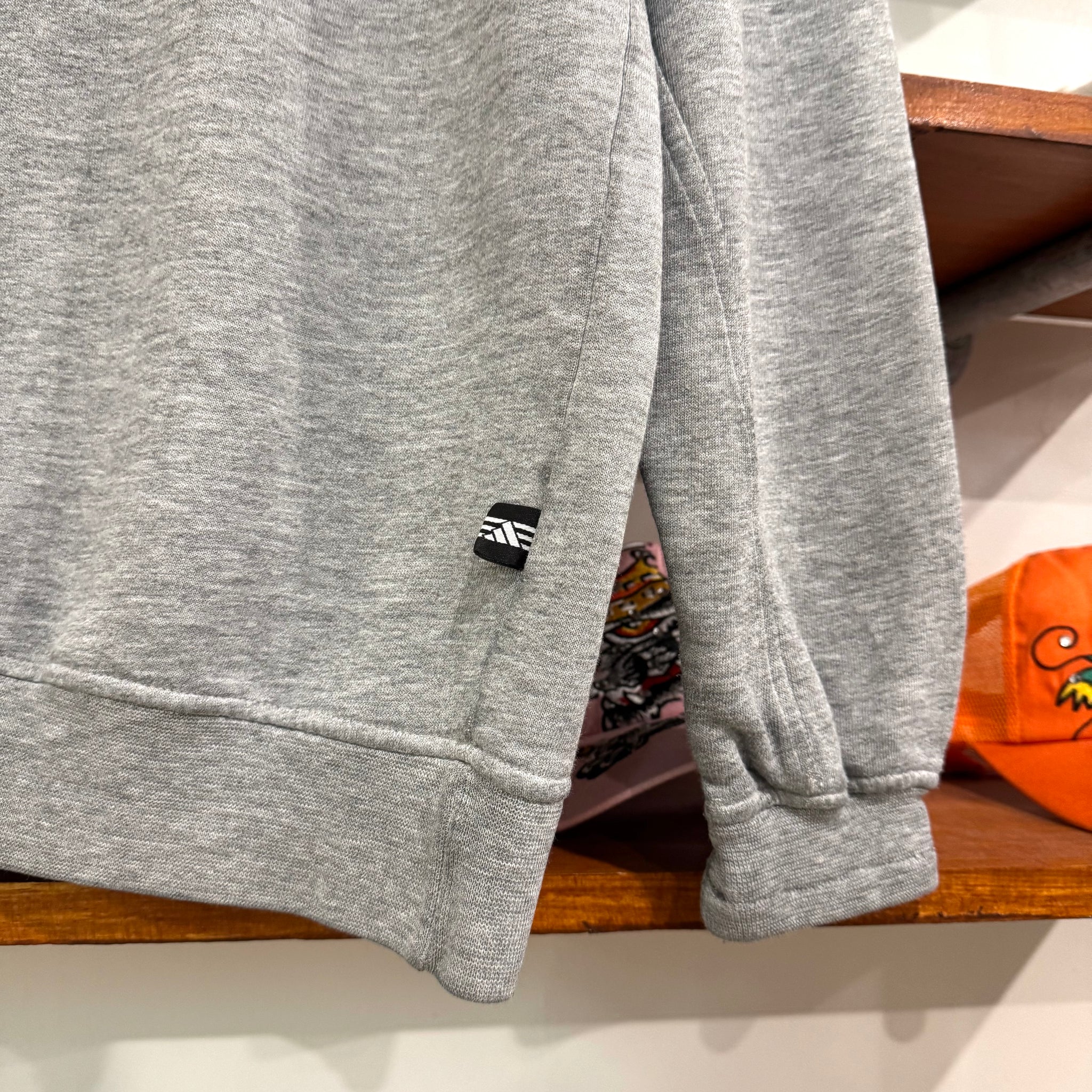 1999 ADIDAS EMBROIDERED 3-STRIPE SWEATSHIRT - M