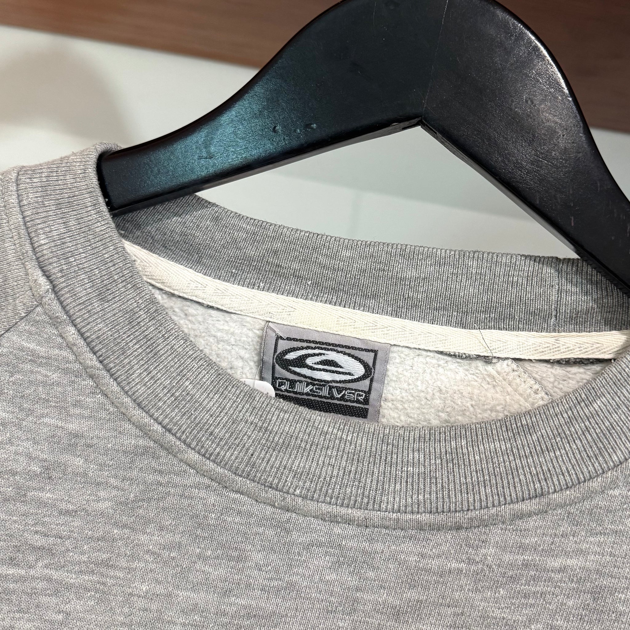 2000'S QUIKSILVER GRAPHIC SWEATSHIRT - M