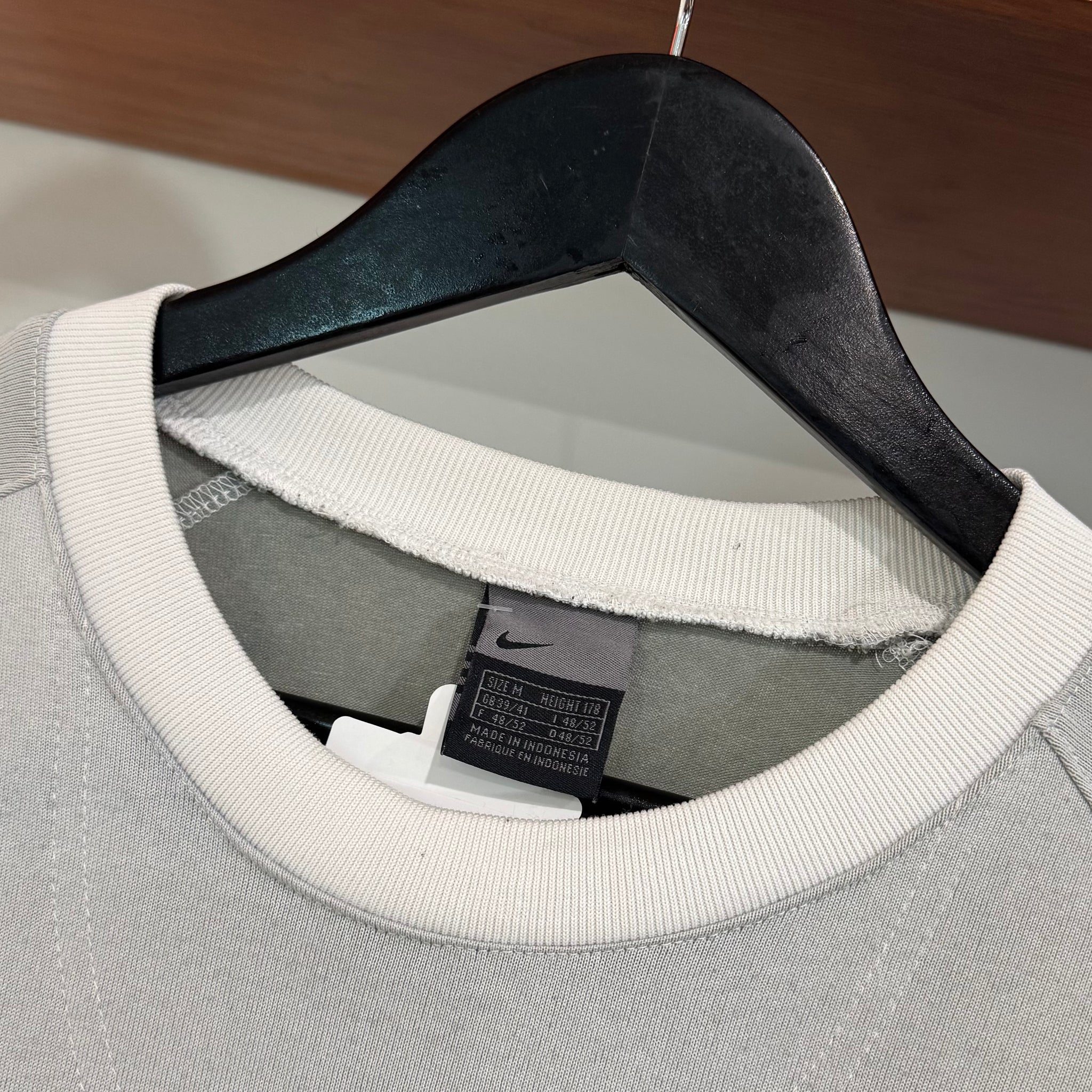 2000'S NIKE SWOOSH PULLOVER SWEATSHIRT - M