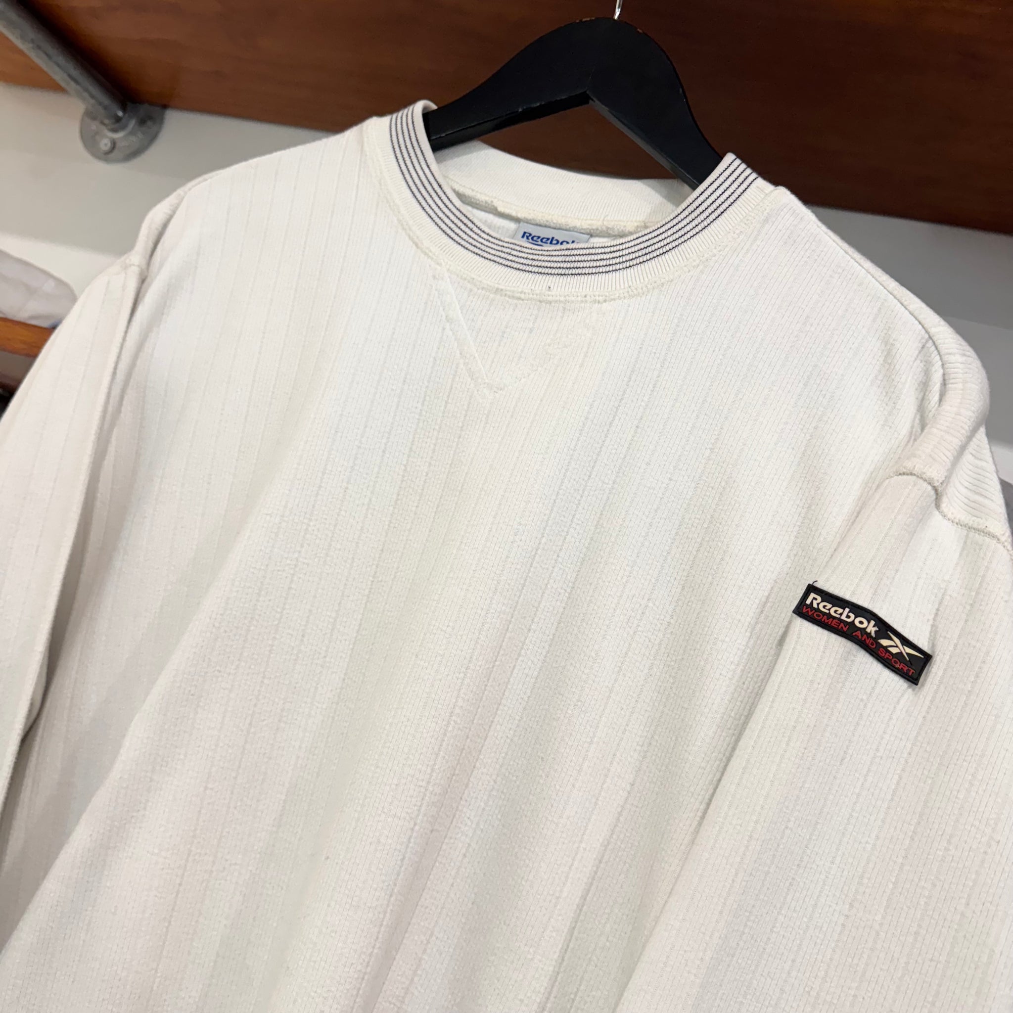 2000'S REEBOK 'WOMEN AND SPORT' RIBBED SWEATSHIRT - S/M
