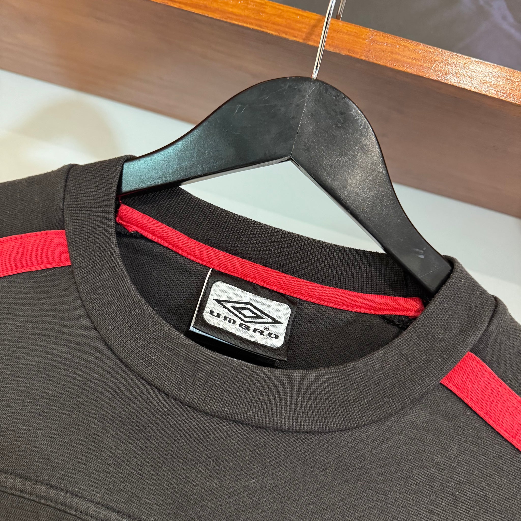 2000'S UMBRO MANCHESTER UNITED FOOTBALL SWEATSHIRT - M