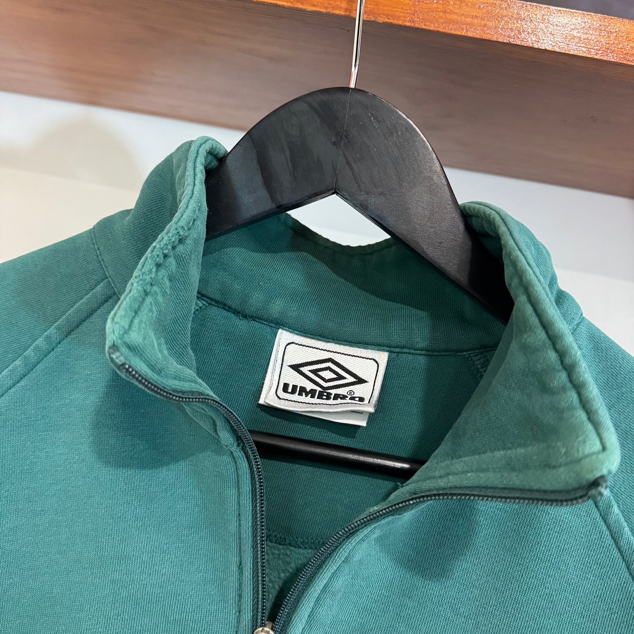 2000'S UMBRO EMBROIDERED 1/4 ZIP SWEATSHIRT - M