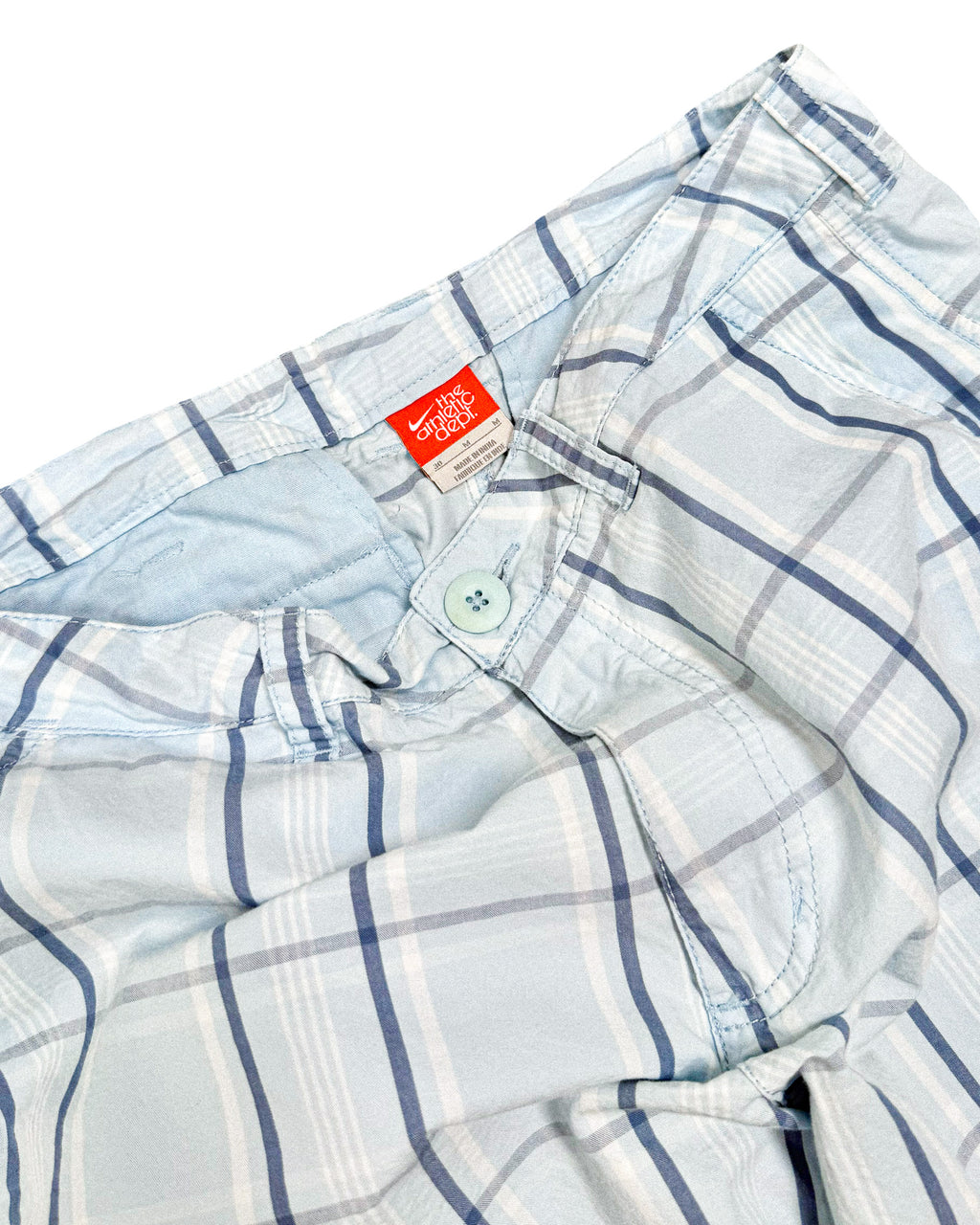 2000'S NIKE SWOOSH PLAID CARGO SHORTS - 32